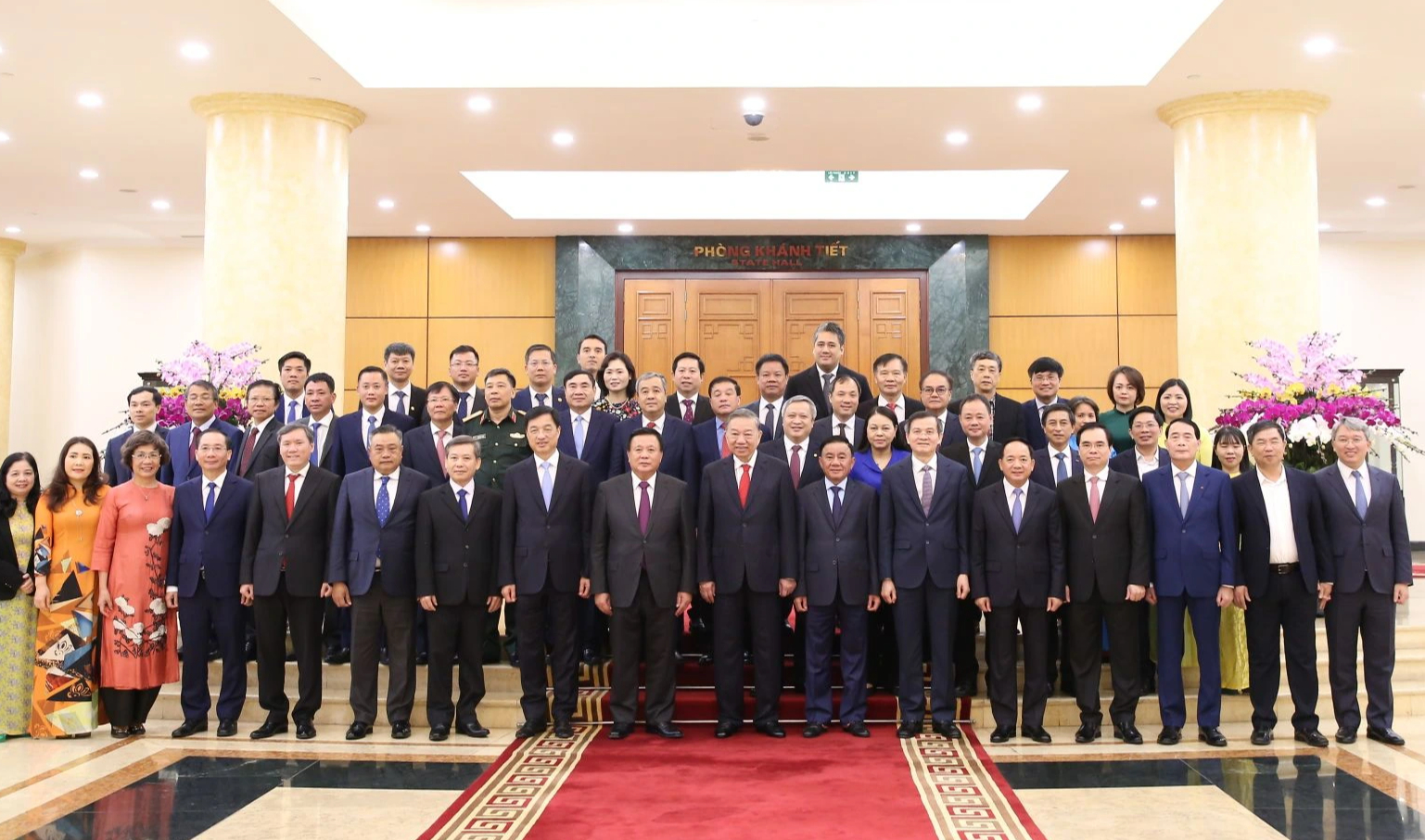 Tổng Bí thư, Chủ tịch nước: Cần nghiên cứu sâu hơn về chủ nghĩa xã hội - Ảnh 2.