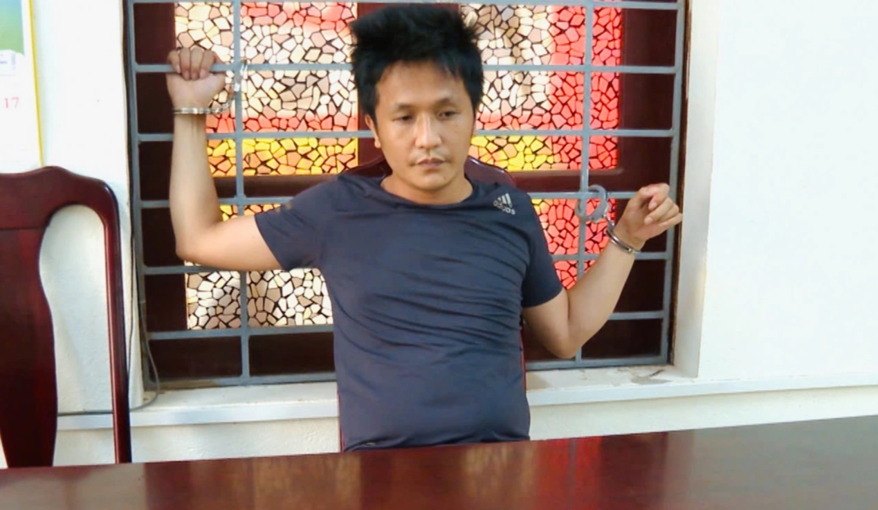 Thanh Hóa: Đối tượng nghiện ma túy đâm trọng thương trung tá công an - Ảnh 2.