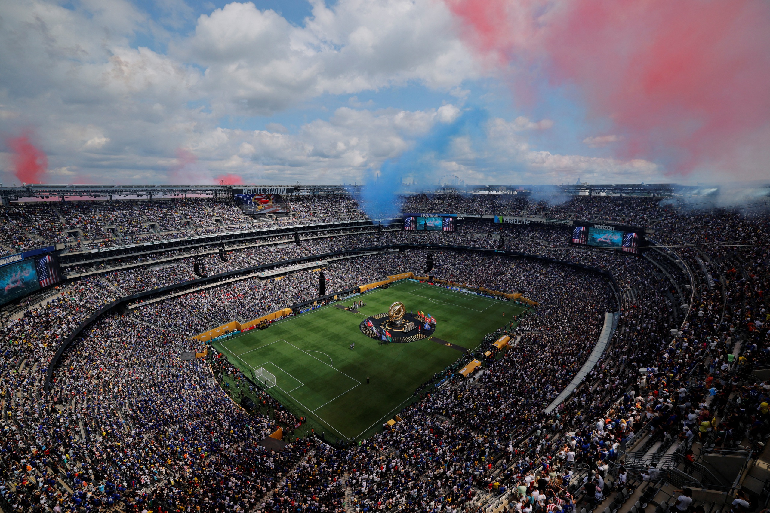5 sân vận động lớn nhất World Cup 2026: Choáng ngợp với 'chảo lửa' tại Los Angeles- Ảnh 1. 5 sân vận động lớn nhất World Cup 2026: Choáng ngợp với 'chảo lửa' tại Los Angeles- Ảnh 1.