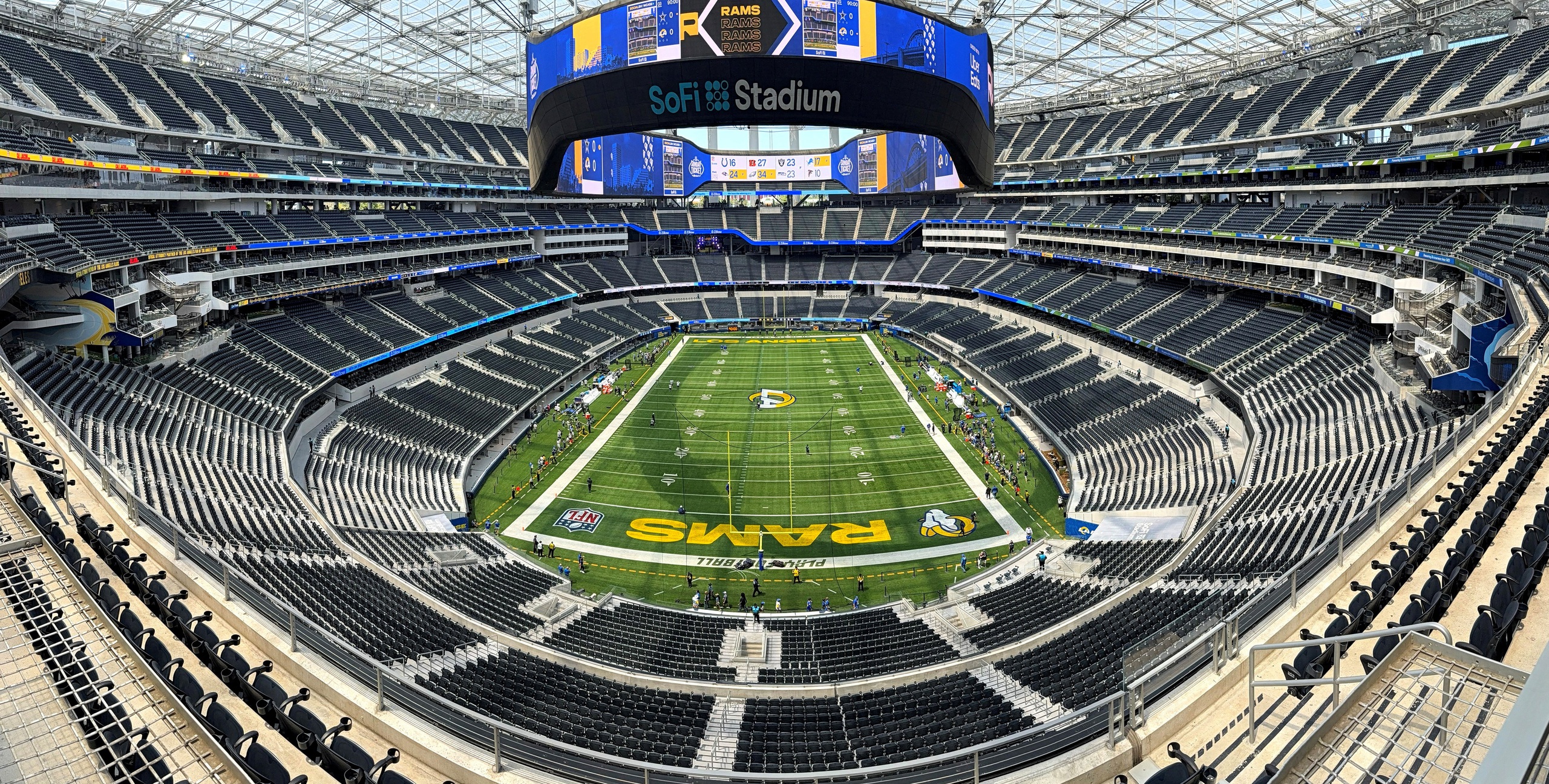 5 sân vận động lớn nhất World Cup 2026: Choáng ngợp với 'chảo lửa' tại Los Angeles- Ảnh 4. 5 sân vận động lớn nhất World Cup 2026: Choáng ngợp với 'chảo lửa' tại Los Angeles- Ảnh 4.