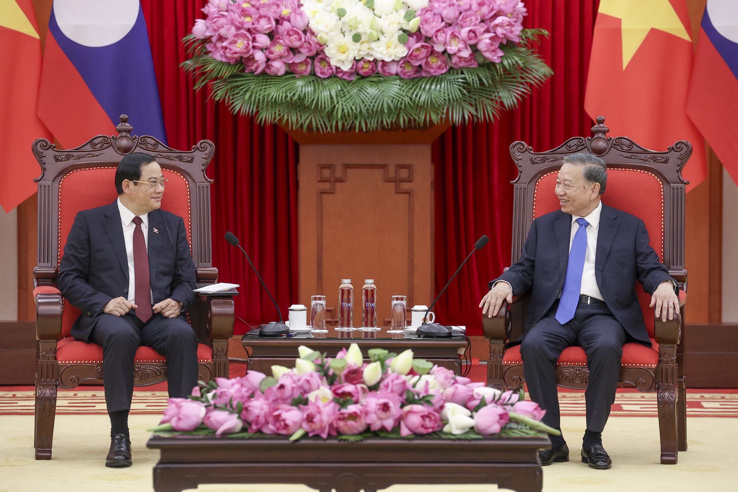 Quan hệ Việt - Lào cần chuyển từ 'hợp tác tốt' sang 'hợp tác hiệu quả' - Ảnh 2.
