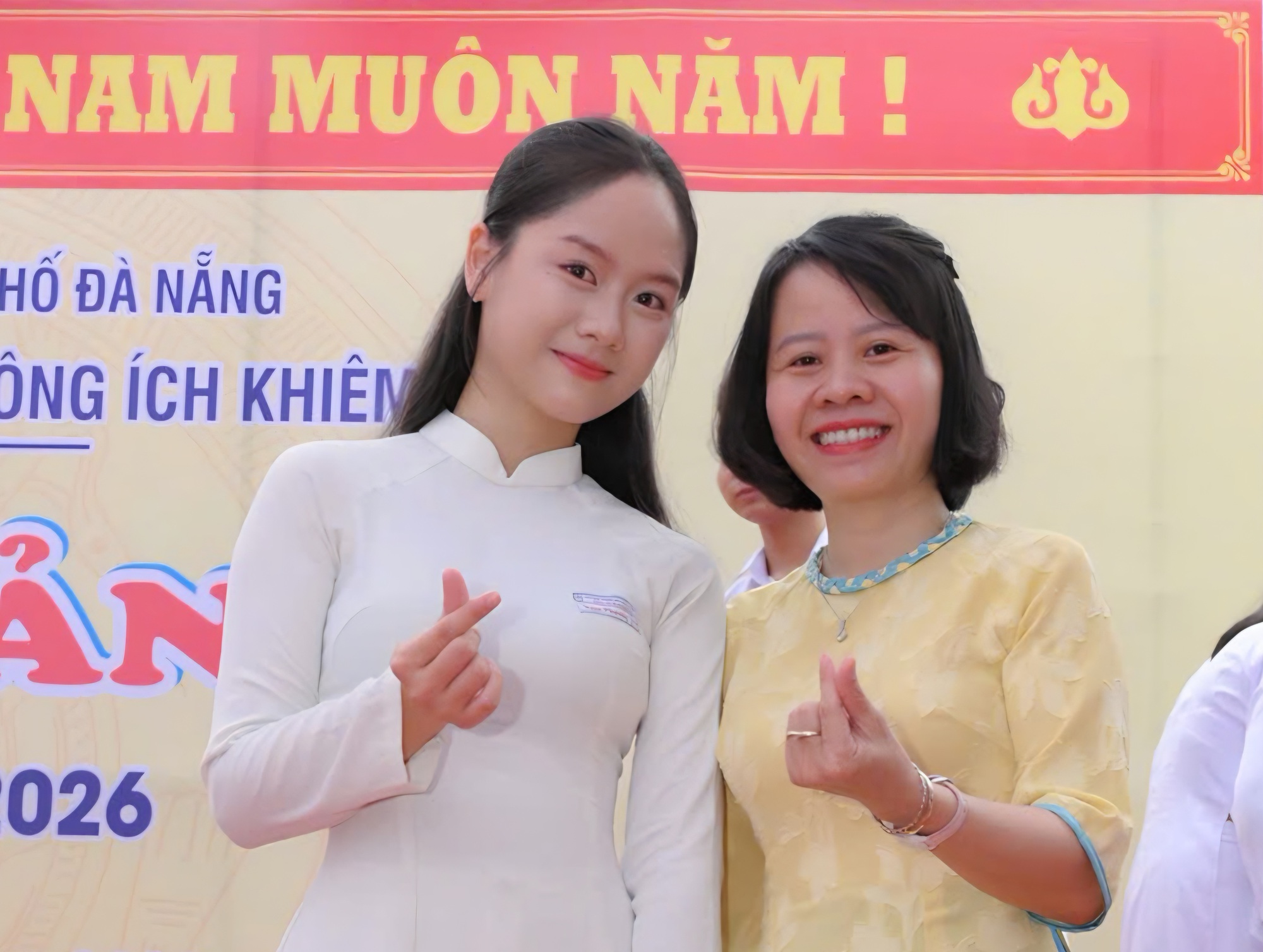 Thủ khoa khối C00 Đ&agrave; Nẵng: Ước mơ kho&aacute;c &aacute;o C&ocirc;ng an để phụng sự Tổ quốc- Ảnh 1.