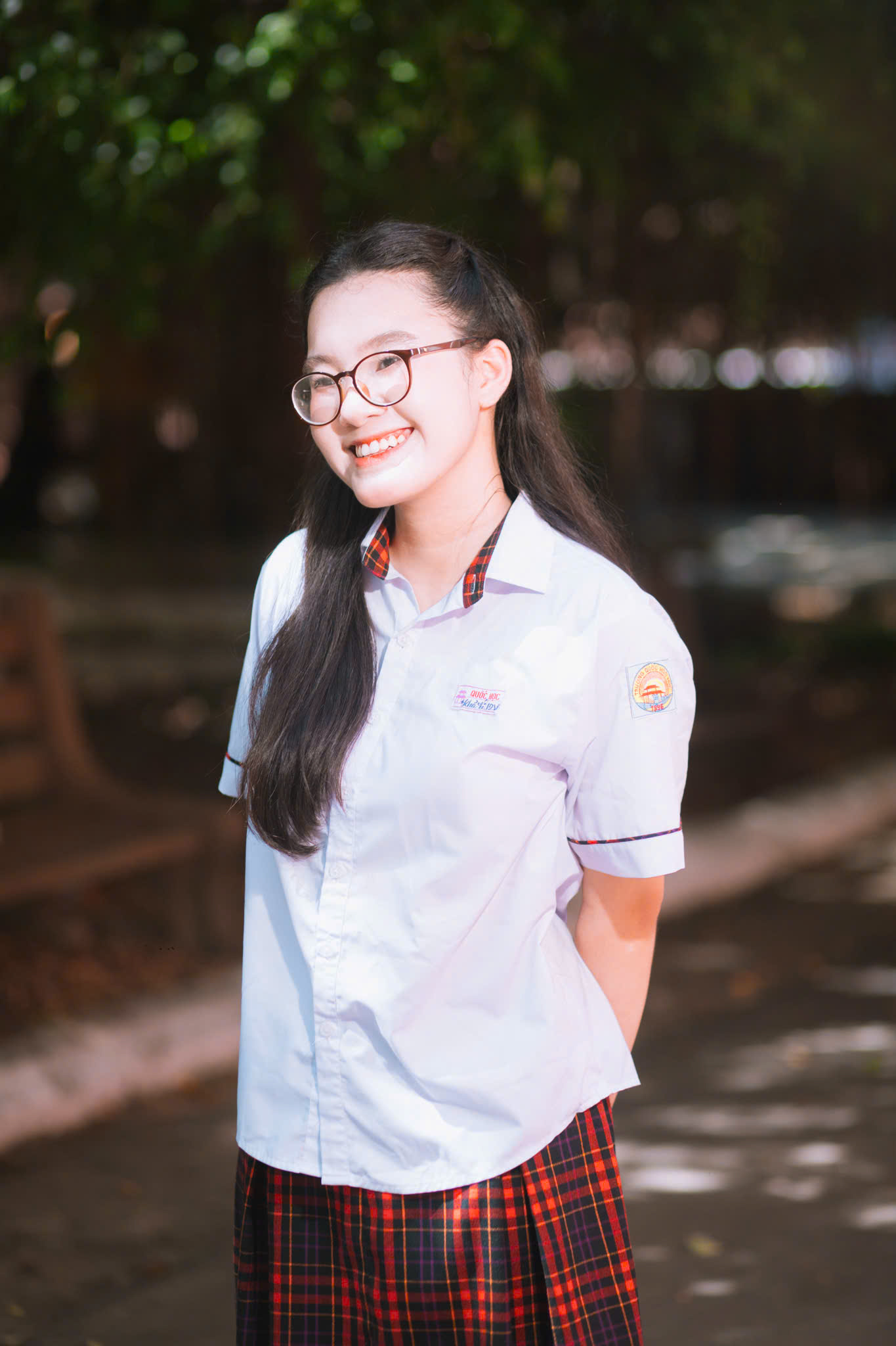 Ba nữ sinh chung lớp chuyên Quốc học Huế giành thủ khoa tốt nghiệp môn văn- Ảnh 3.