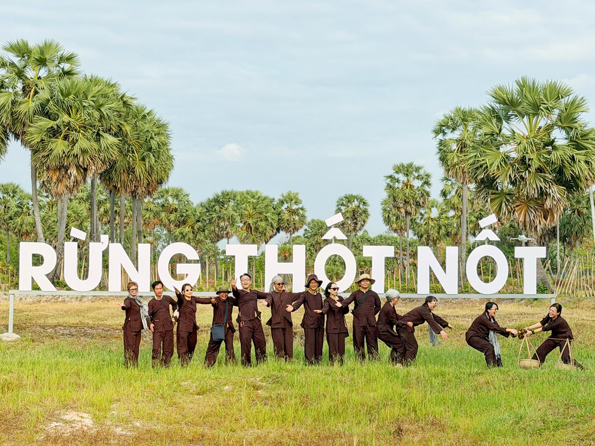Biến rừng thốt nốt hoang sơ thành điểm du lịch độc đáo ở vùng Bảy Núi - Ảnh 1.