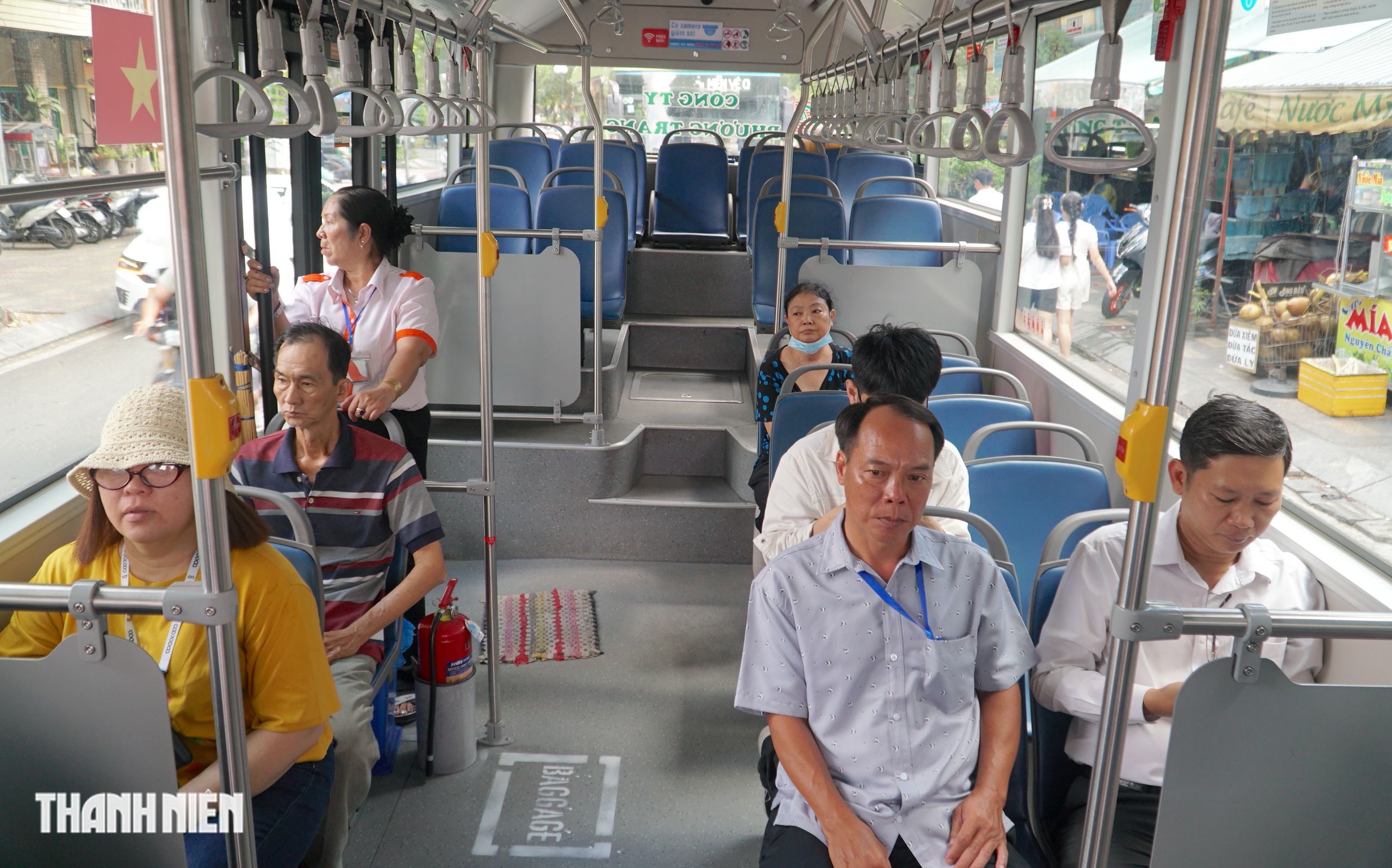 Ngày đầu miễn phí vé xe buýt ở TP.HCM: Tiết kiệm được chi phí đi lại - Ảnh 3.