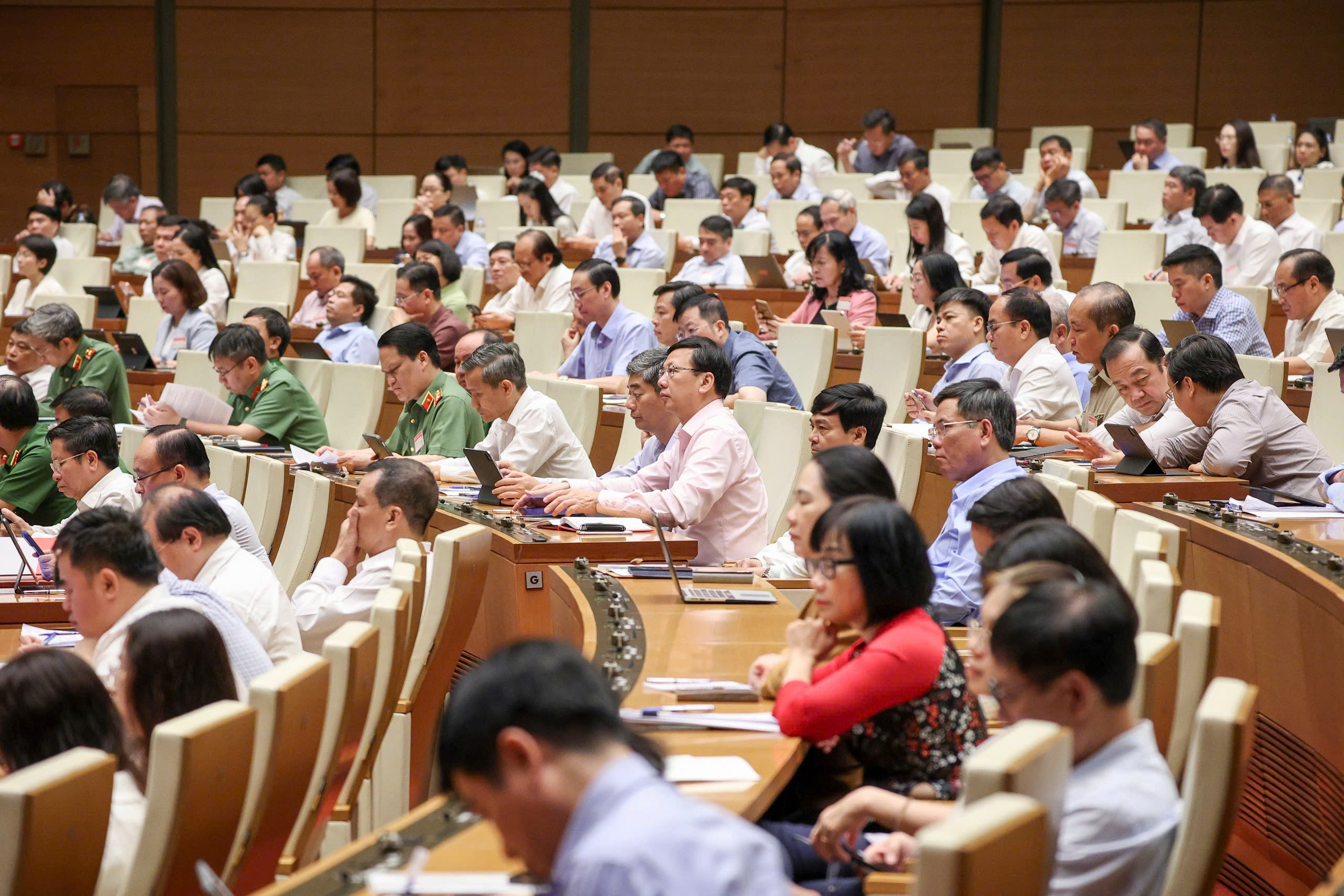 Cần có cơ chế khuyến khích phù hợp để cán bộ yên tâm công tác - Ảnh 3.