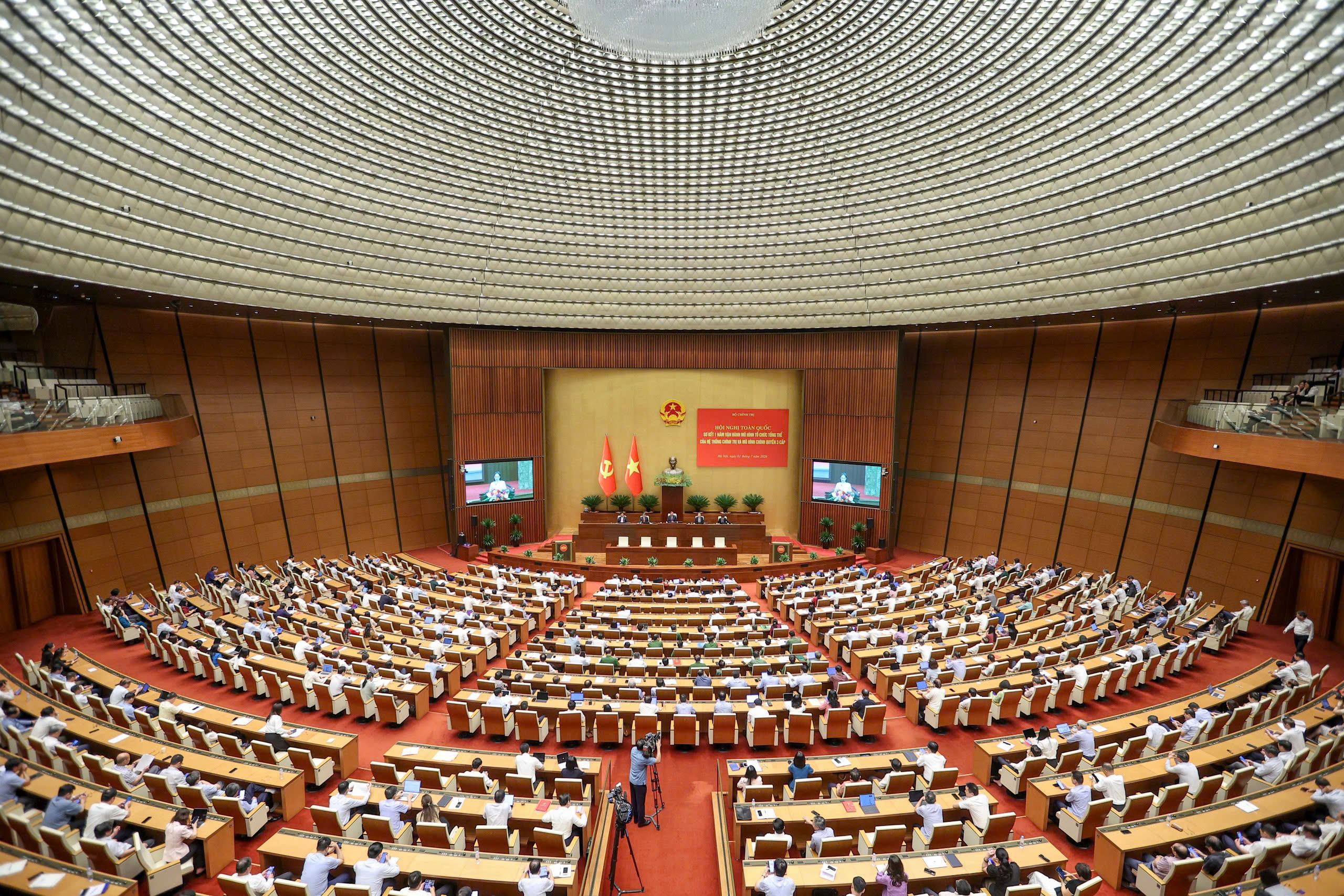 Cần có cơ chế khuyến khích phù hợp để cán bộ yên tâm công tác - Ảnh 2.
