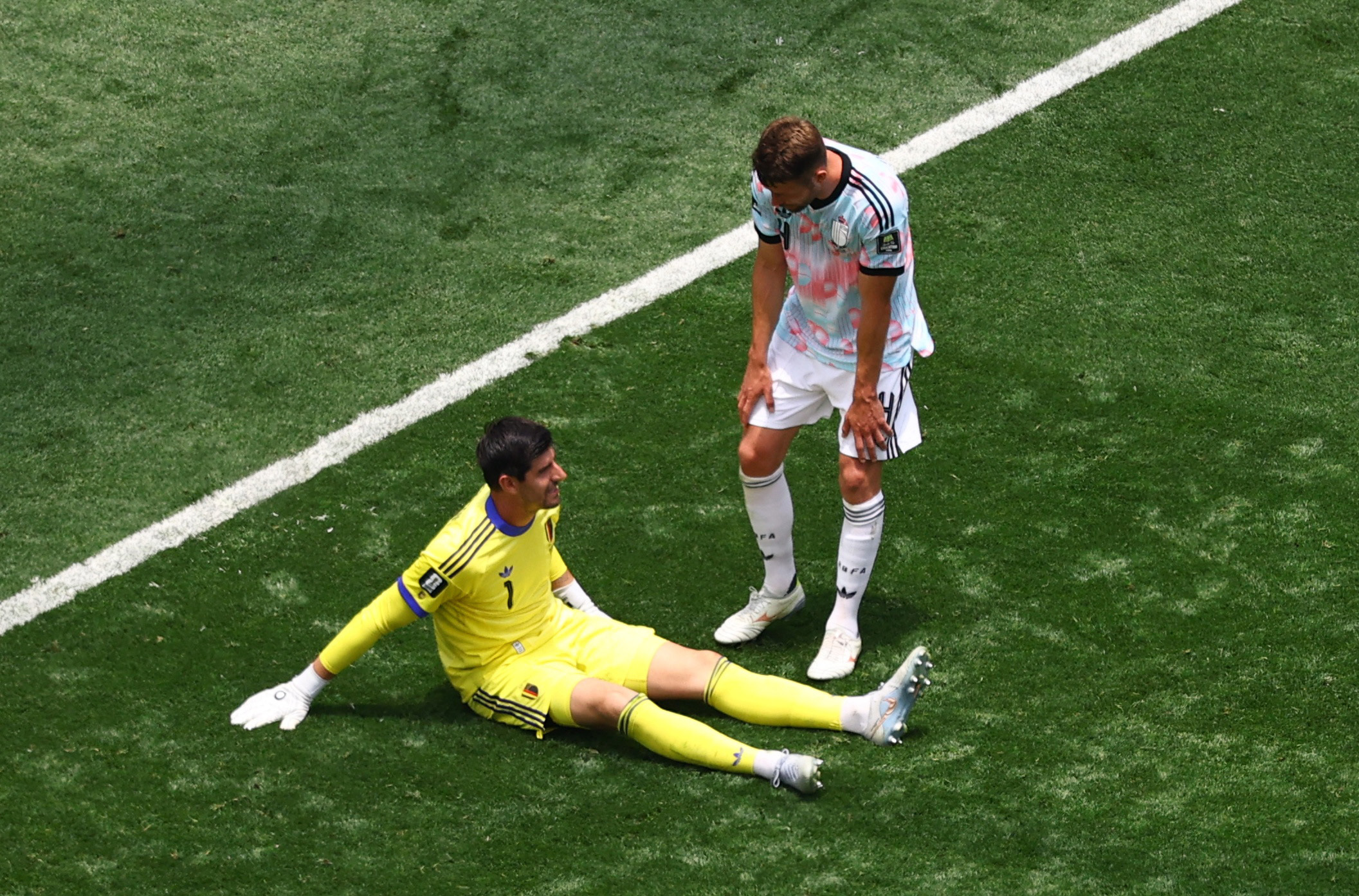 Courtois bật khóc khi chia tay World Cup theo kịch bản cay đắng nhất - Ảnh 6.