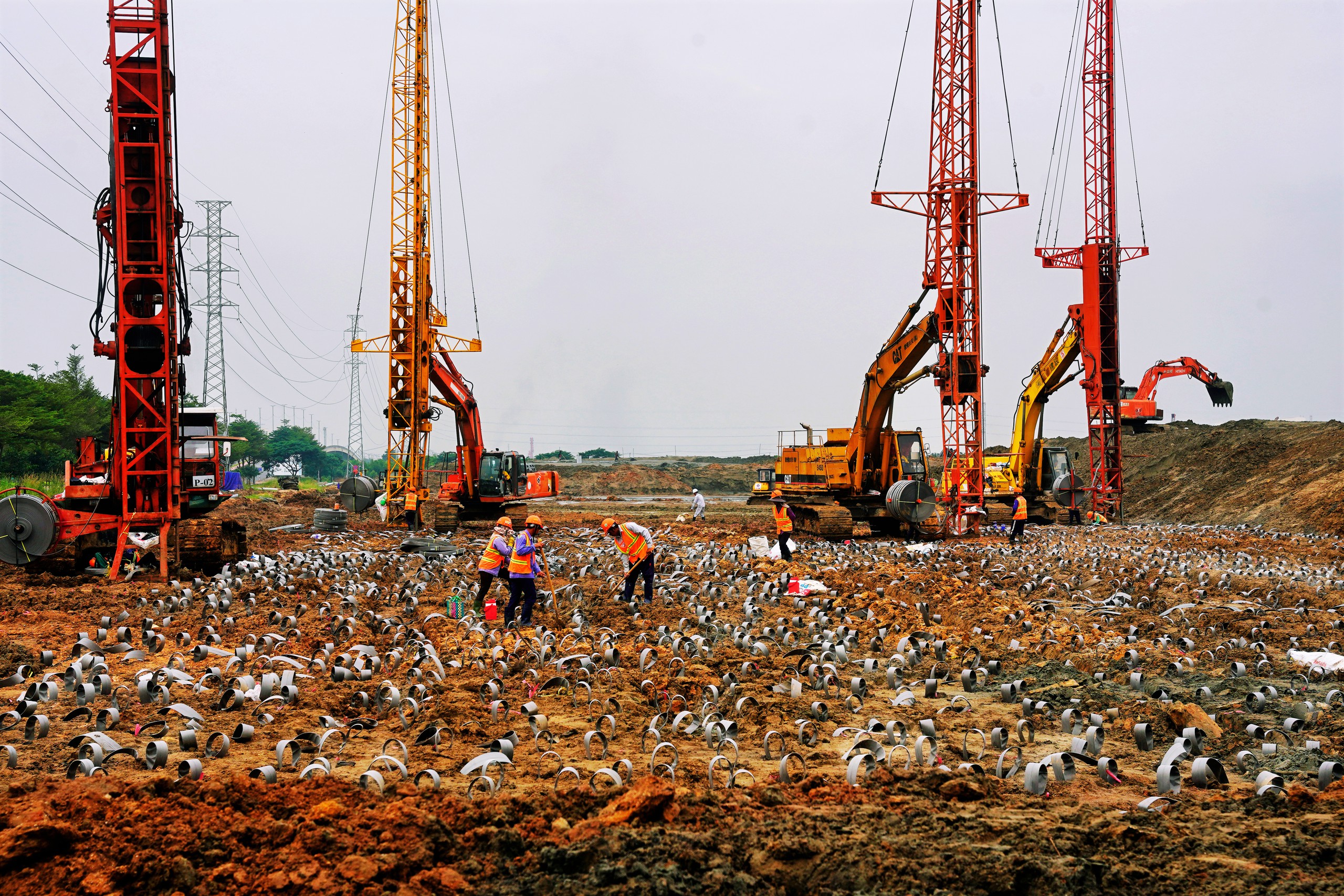 Ảnh dự thi: Mỗi người một c&ocirc;ng việc - Ảnh 1.