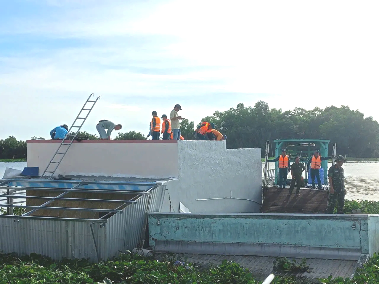 Sạt lở đe dọa sinh kế hàng ngàn hộ dân ở An Giang- Ảnh 2.