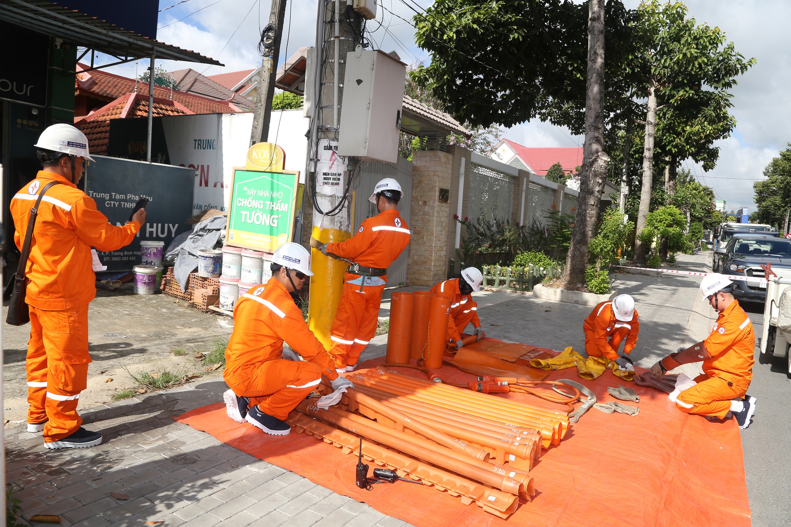 Ảnh dự thi: 50 năm tỏa sáng bản lĩnh - Ảnh 3.