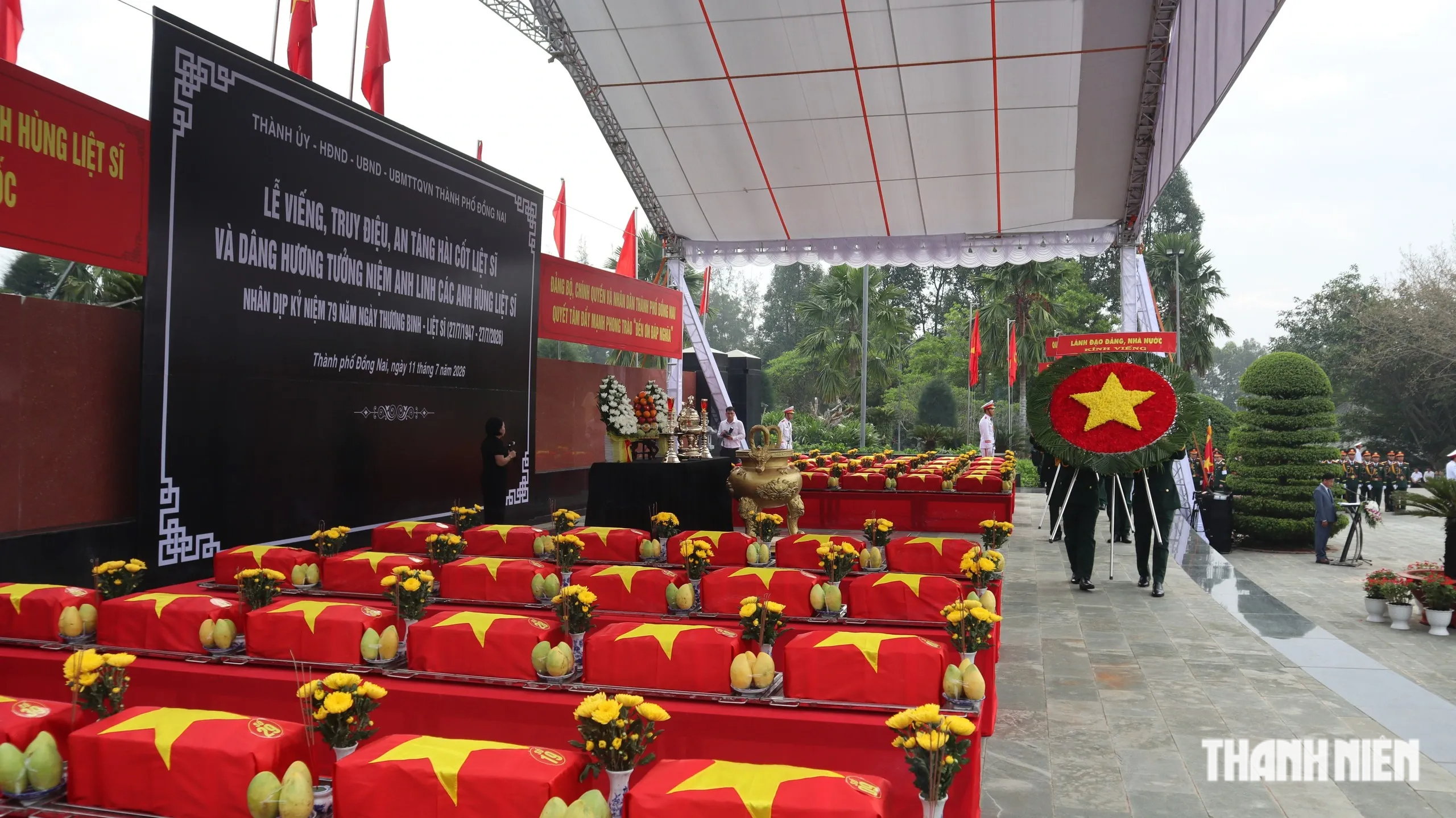 Đồng Nai: Trang trọng lễ truy điệu, an táng 63 hài cốt liệt sĩ- Ảnh 6.