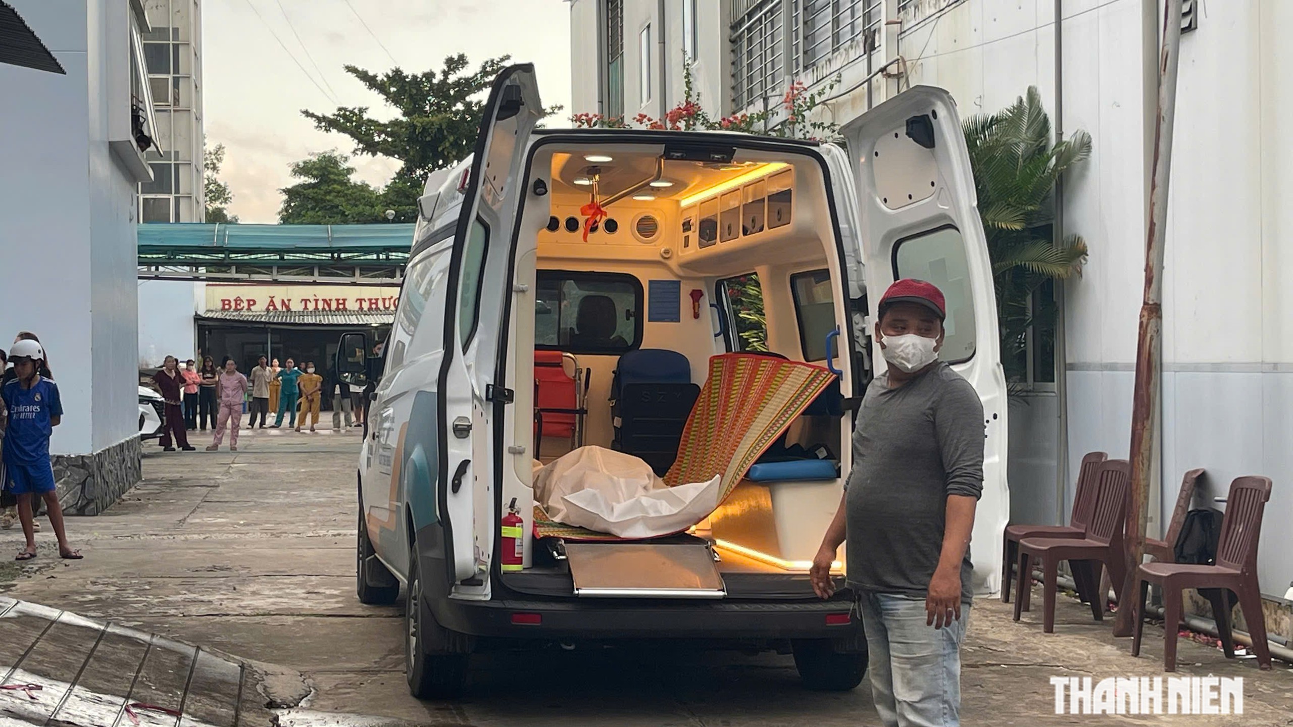 Lật ca nô du lịch ở Phú Quốc, thông tin từ Bí thư Tỉnh ủy An Giang- Ảnh 1.