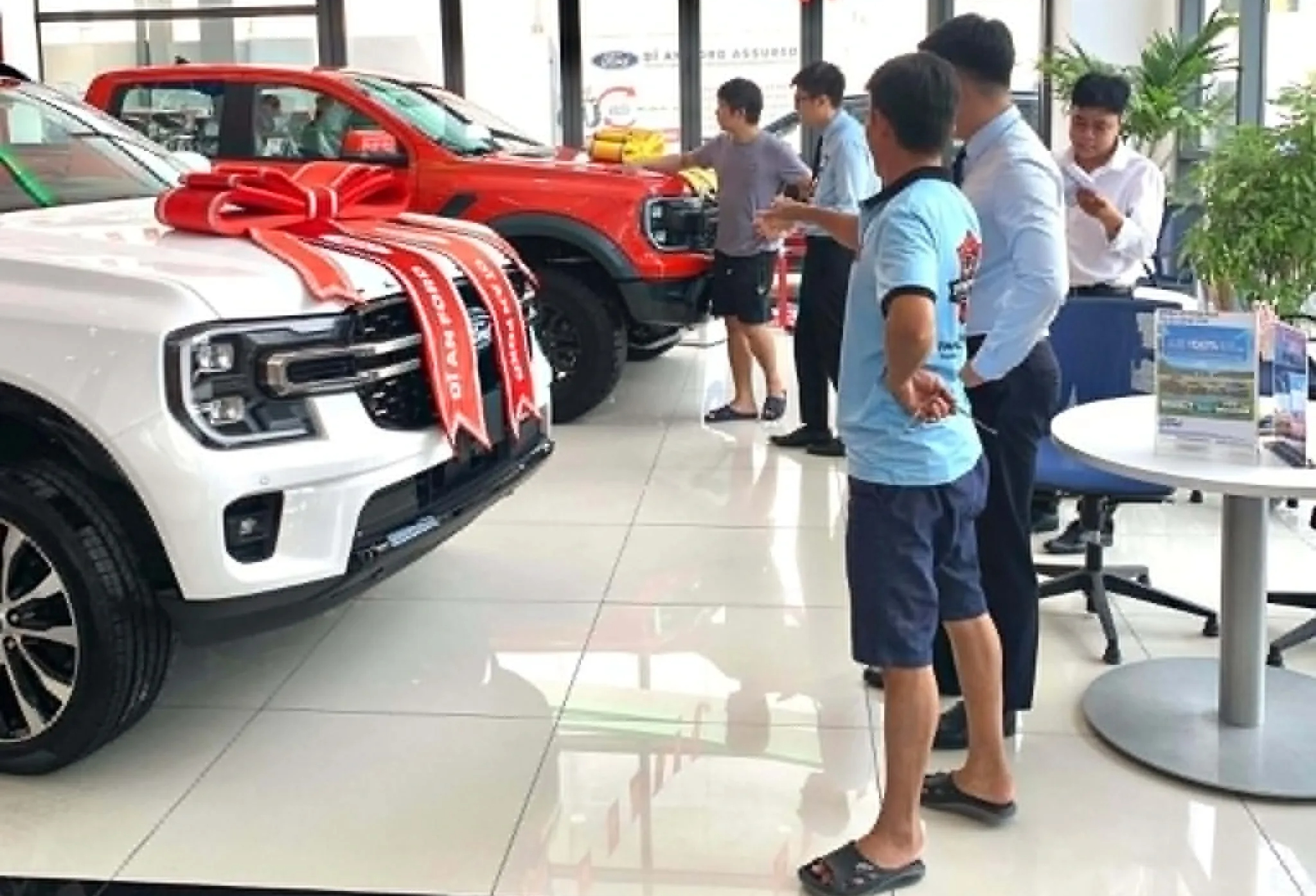 Xe b&aacute;n tải lưu th&ocirc;ng như xe con: Người d&ugrave;ng được gỡ rối, thị trường s&ocirc;i động - Ảnh 4.