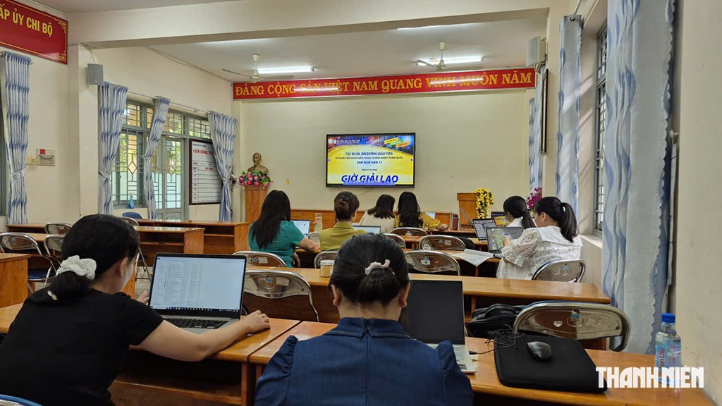 Tập huấn sách giáo khoa: Giáo viên mong muốn được hướng dẫn kiểm tra, đánh giá theo rubric Giáo viên mong muốn được hướng dẫn kiểm tra, đánh giá theo rubric - Ảnh 1.