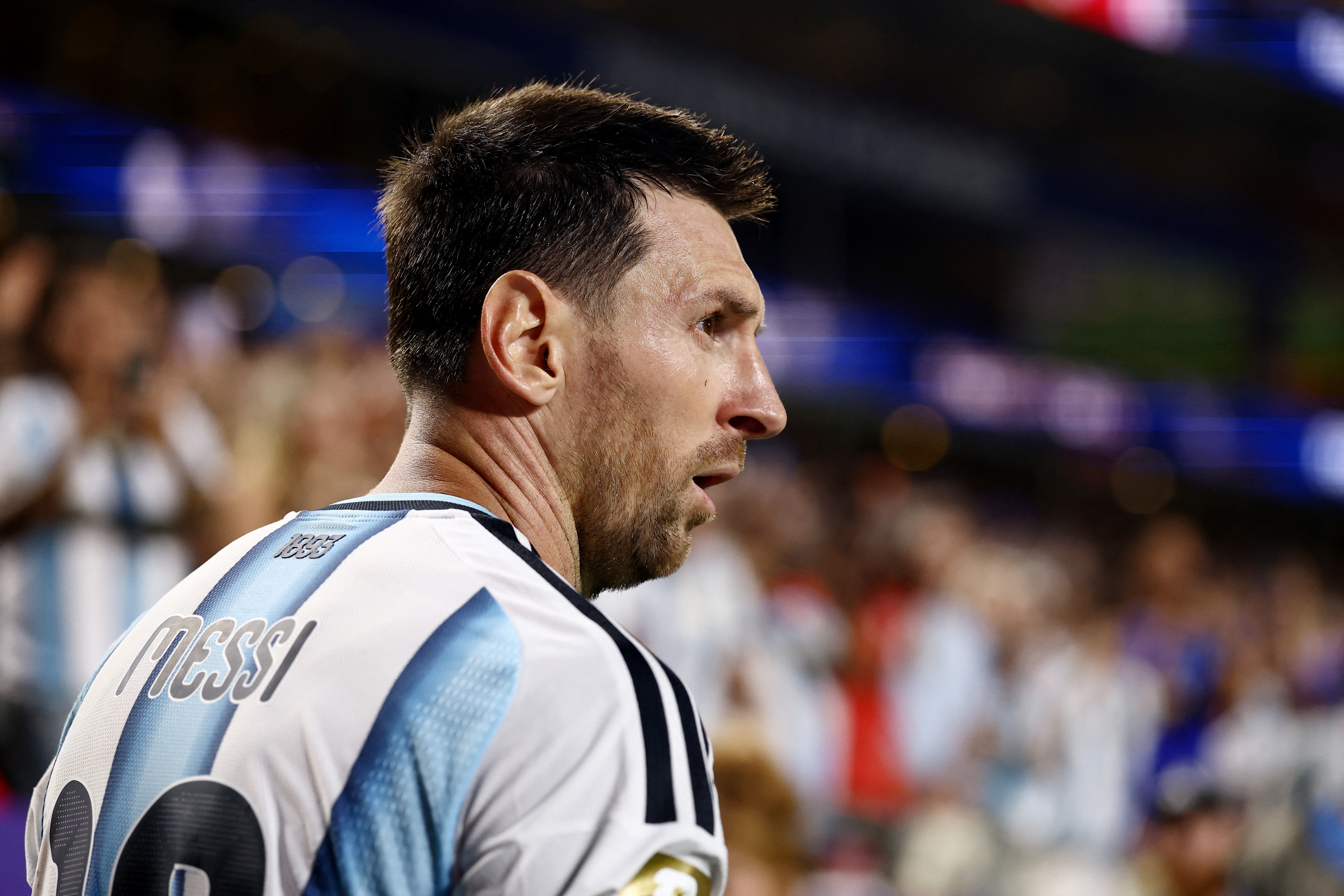 Nhìn lại sự nghiệp Lionel Messi trong màu áo đội tuyển Argentina - Ảnh 1.