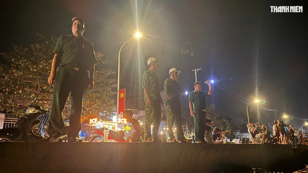 Tắm biển ở Quảng Ngãi: 3 người bị đuối nước, 2 người tử vong, 1 mất tích- Ảnh 2.