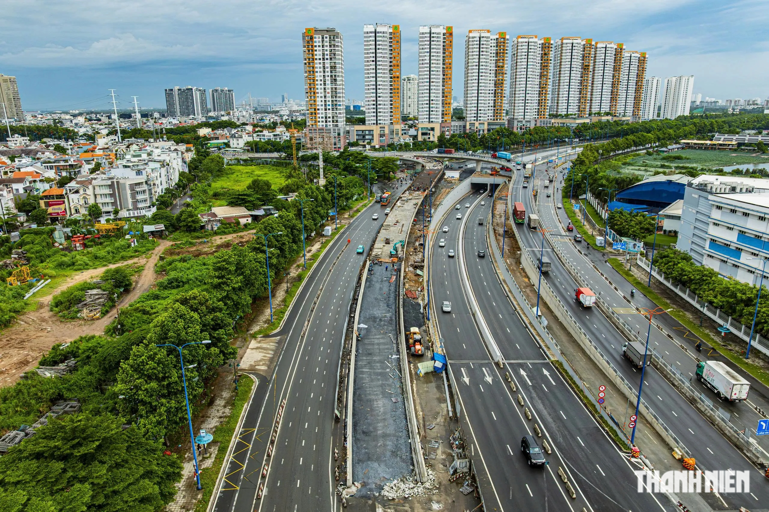 H&igrave;nh h&agrave;i cầu vượt n&uacute;t giao An Ph&uacute; ở TP.HCM sắp th&ocirc;ng xe cuối th&aacute;ng 7 - Ảnh 8.