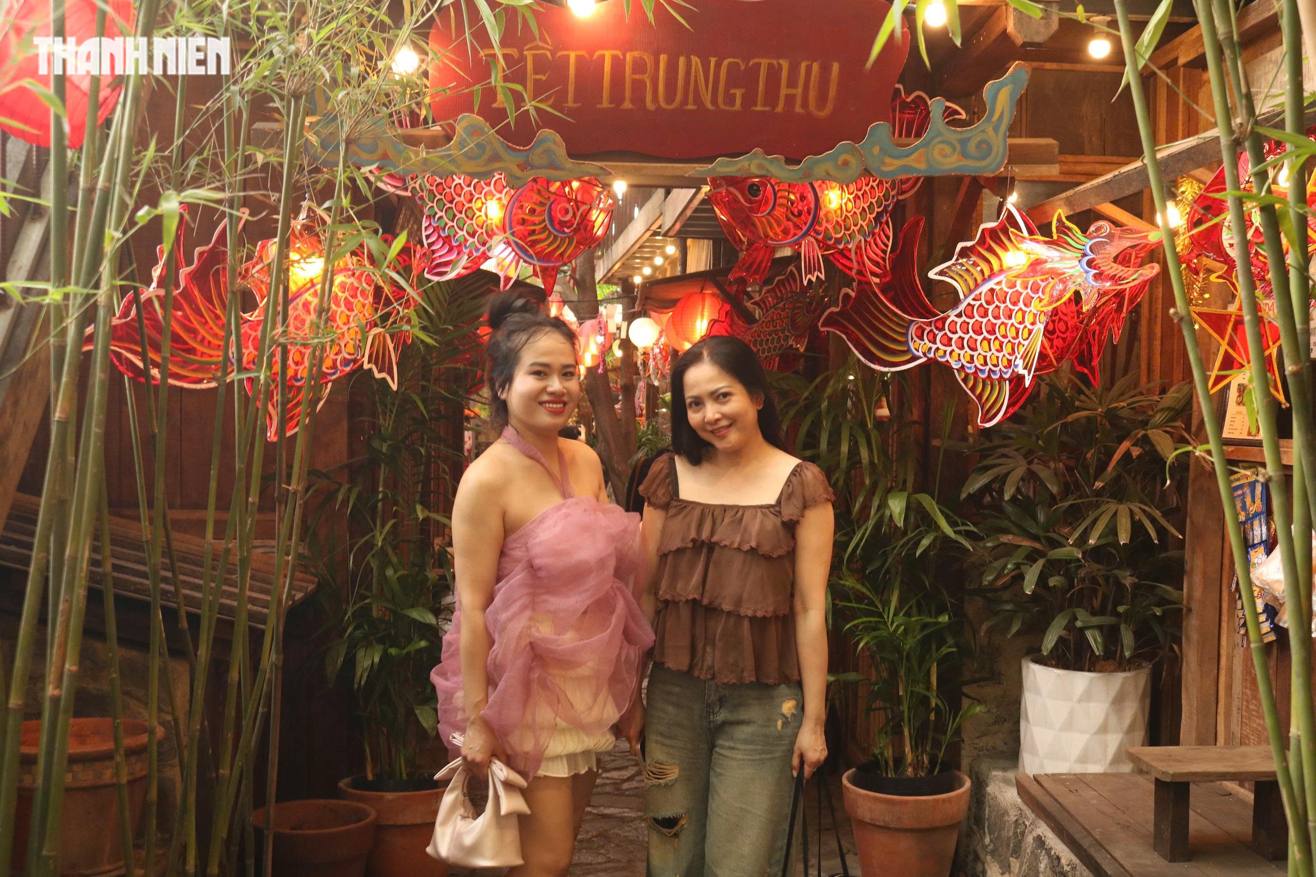 Quán cà phê ở Đồng Nai trang trí Trung thu sớm, thu hút giới trẻ đến check-in - Ảnh 4.