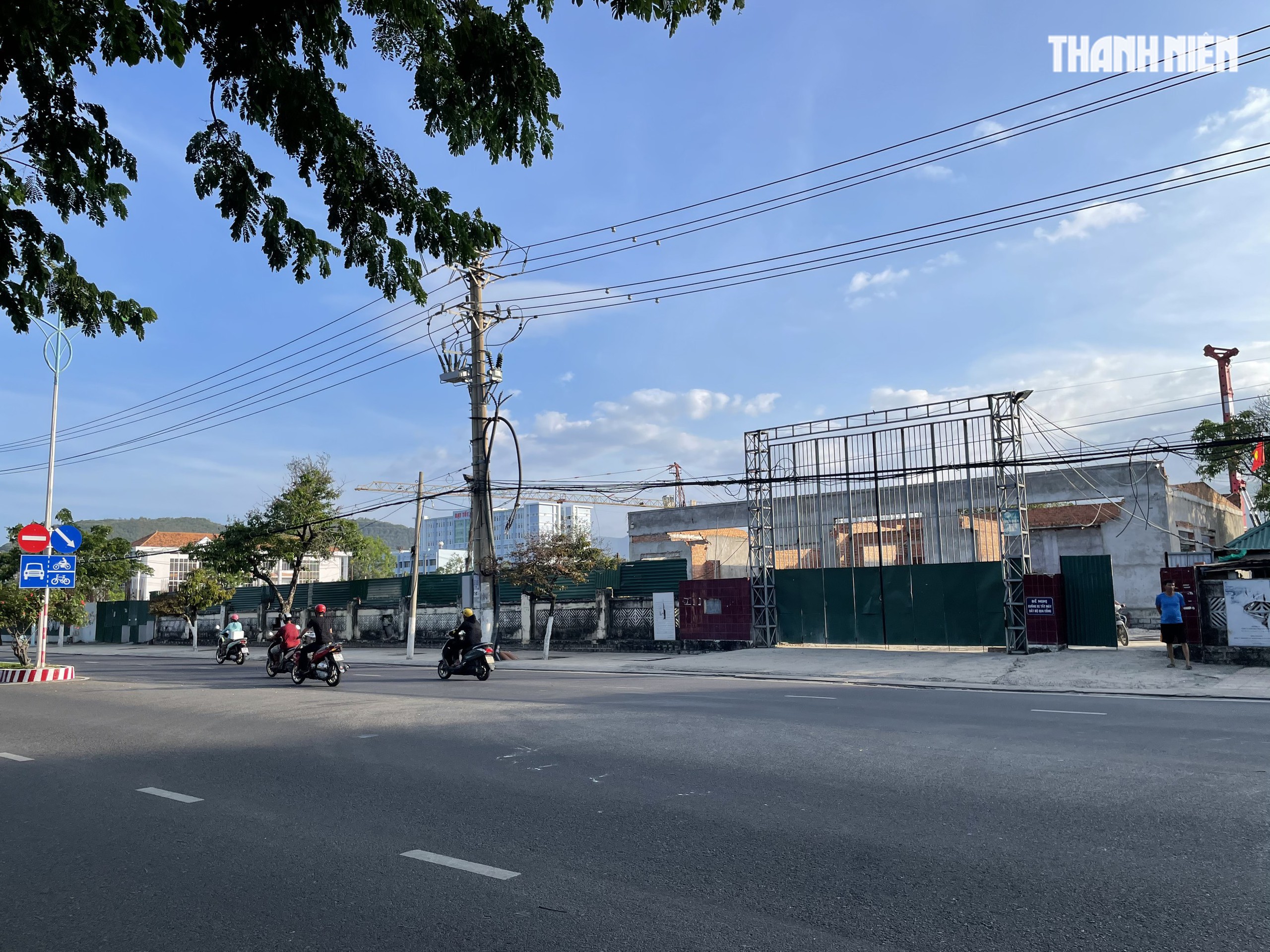 Hàng loạt khu 'đất vàng' ven biển Nha Trang bỏ hoang - Ảnh 9.
