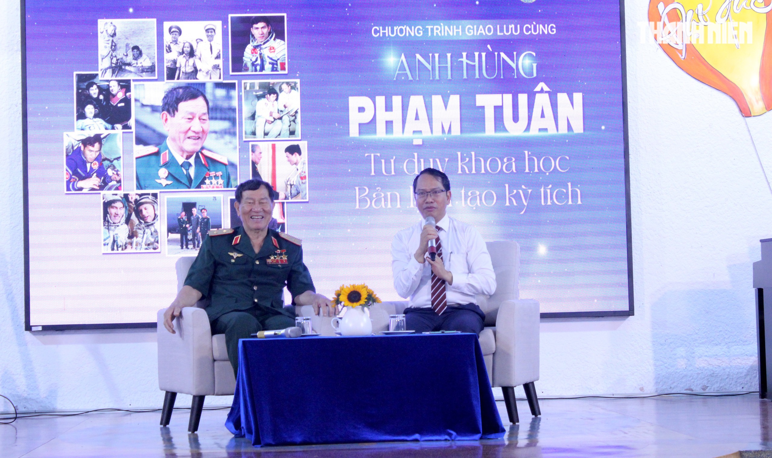Anh hùng Phạm Tuân kể về khoảnh khắc nhìn Việt Nam từ vũ trụ- Ảnh 1.