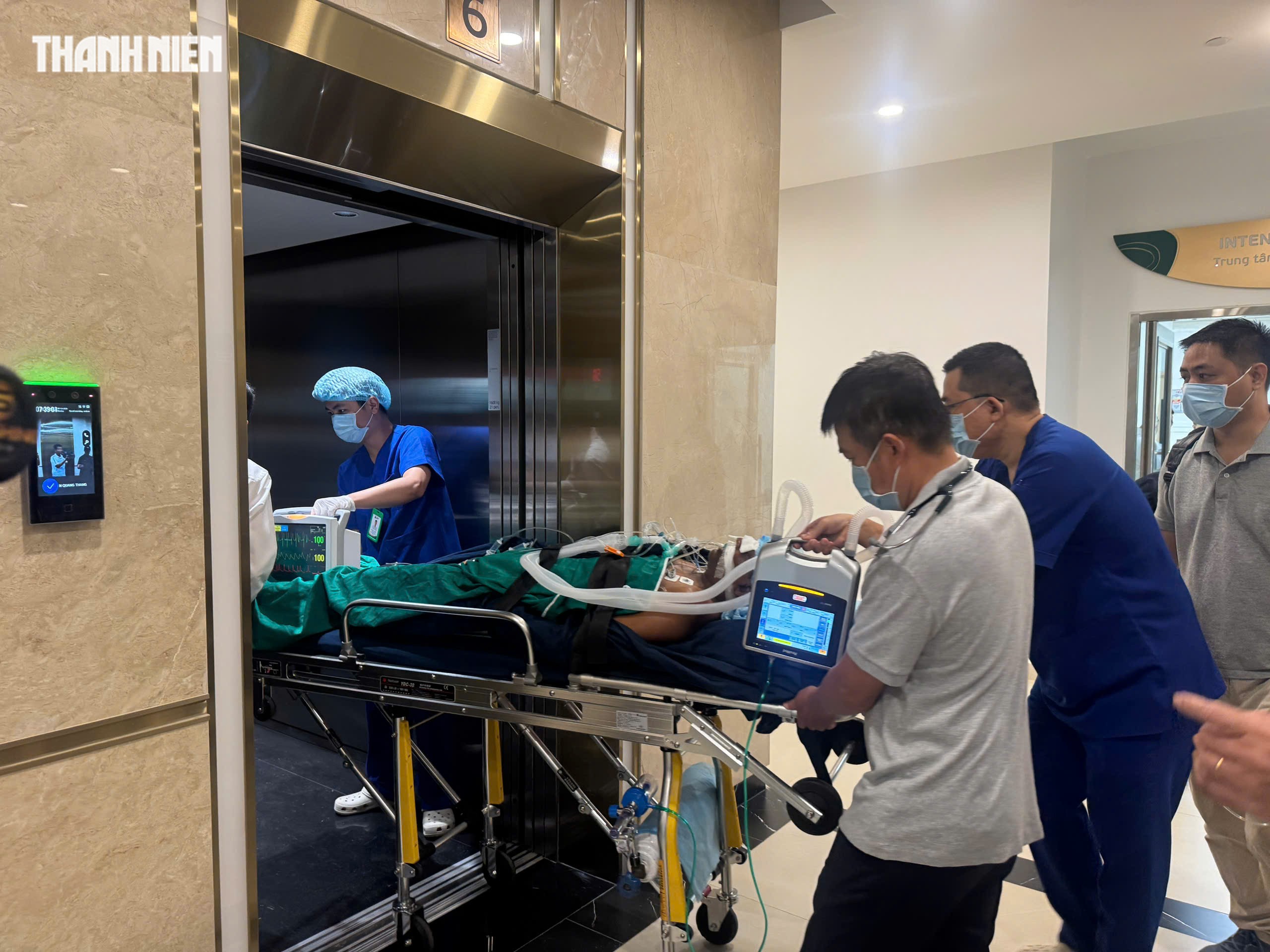 Vụ lật ca nô tại Phú Quốc: Đưa du khách người Ấn Độ về TP.HCM điều trị - Ảnh 2.