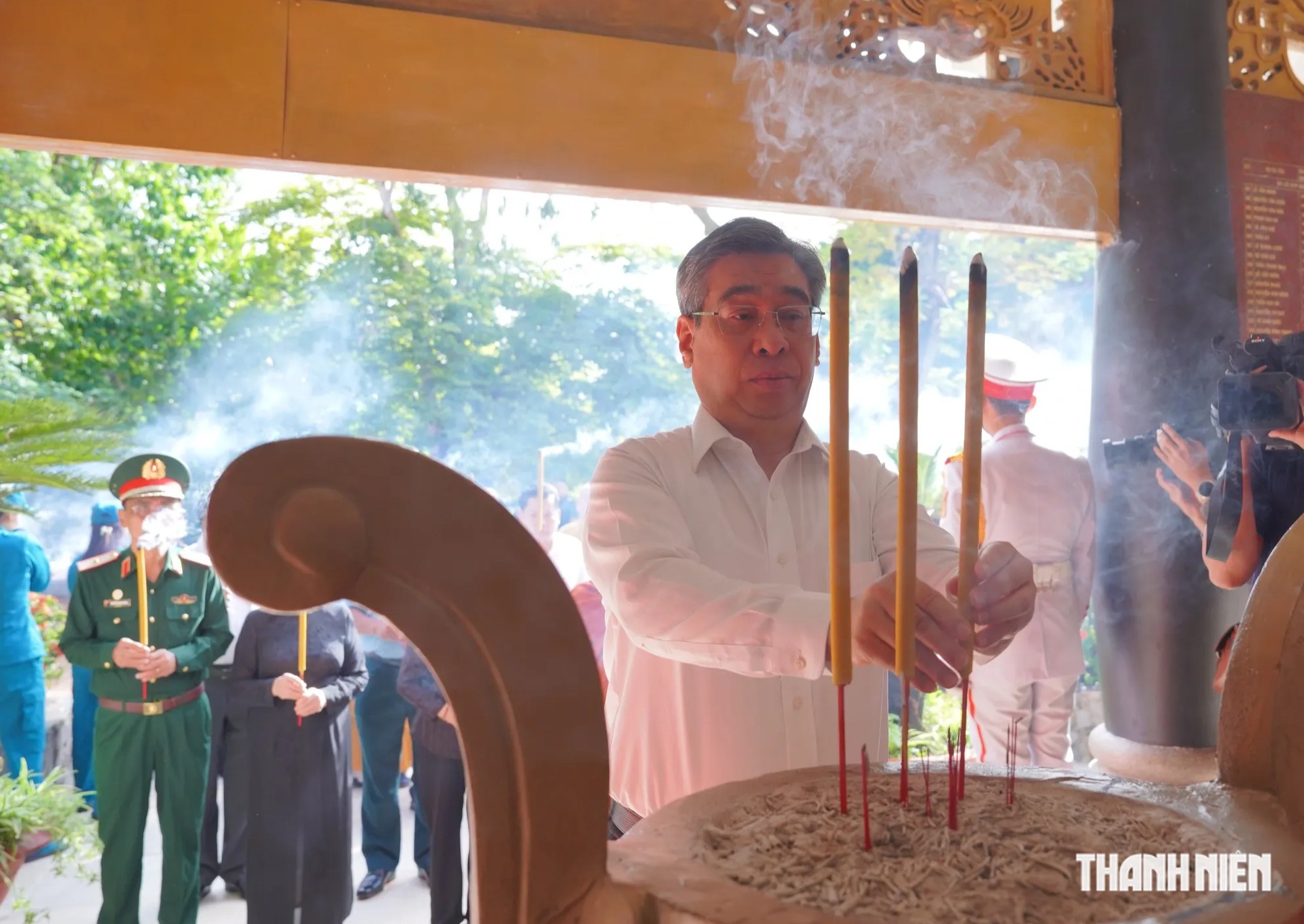 Chủ tịch Ủy ban MTTQ Việt Nam TP.HCM thăm lực lượng tìm kiếm hài cốt liệt sĩ- Ảnh 1.