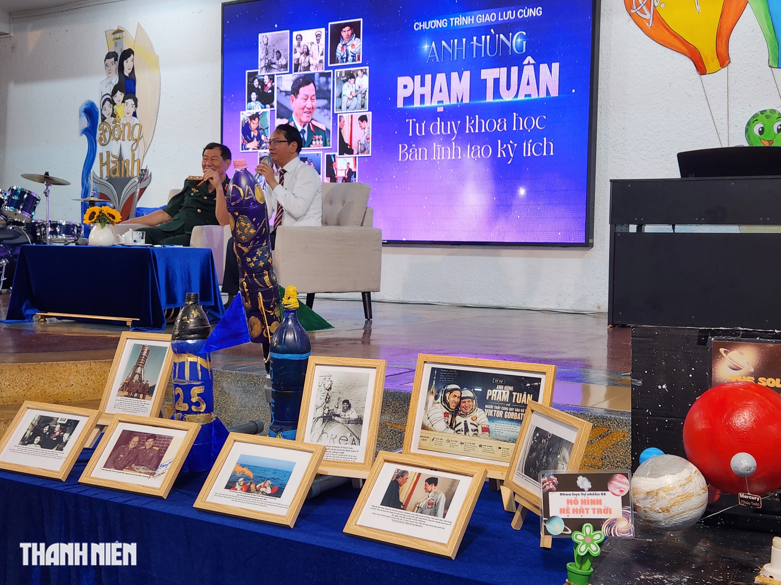 Anh hùng Phạm Tuân kể về khoảnh khắc nhìn Việt Nam từ vũ trụ- Ảnh 4.