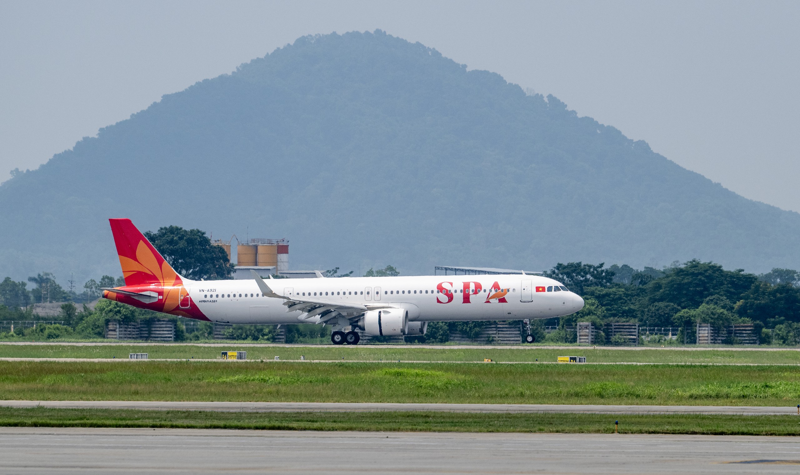 Sun PhuQuoc Airways ra mắt nhận diện tàu bay mới - Ảnh 1.