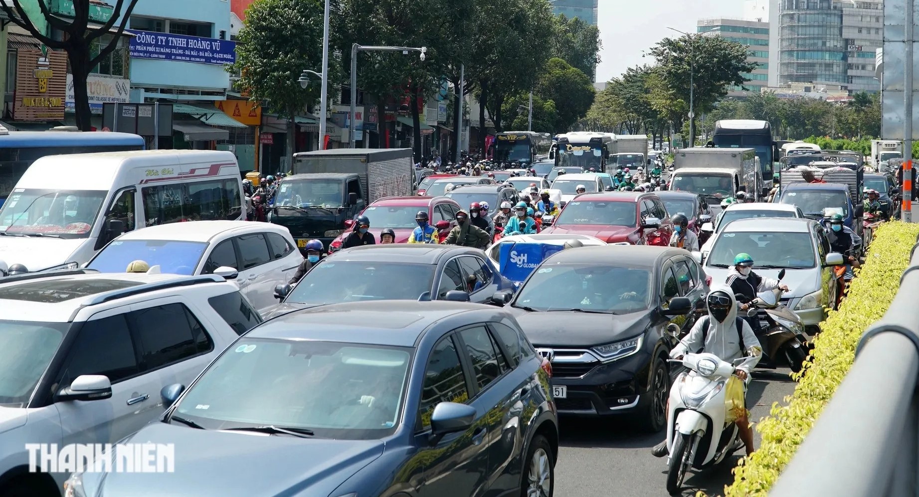 Vì sao không nên bật tính năng Auto Hold liên tục khi kẹt xe? - Ảnh 2.