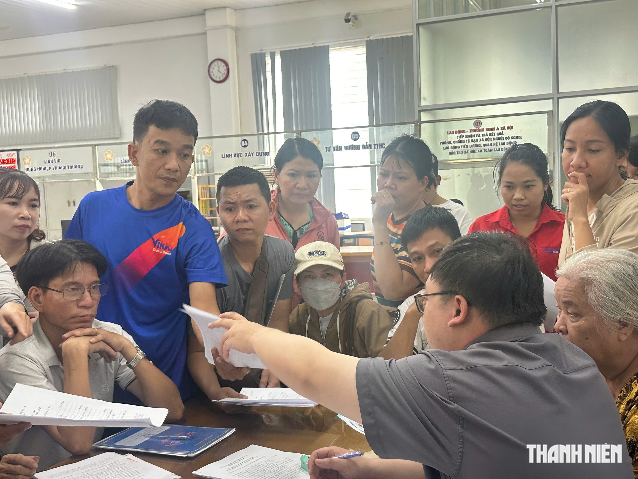 Tuyển sinh đầu cấp ở phía bắc TP.HCM, phụ huynh “rối” vì phân tuyến - Ảnh 1.