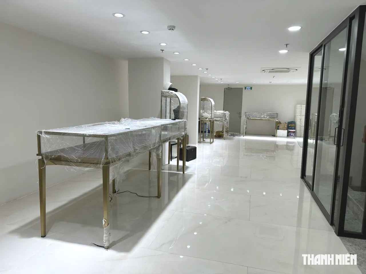 Thị trường kim cương ở TP.HCM nơi đóng cửa nơi đìu hiu- Ảnh 10.