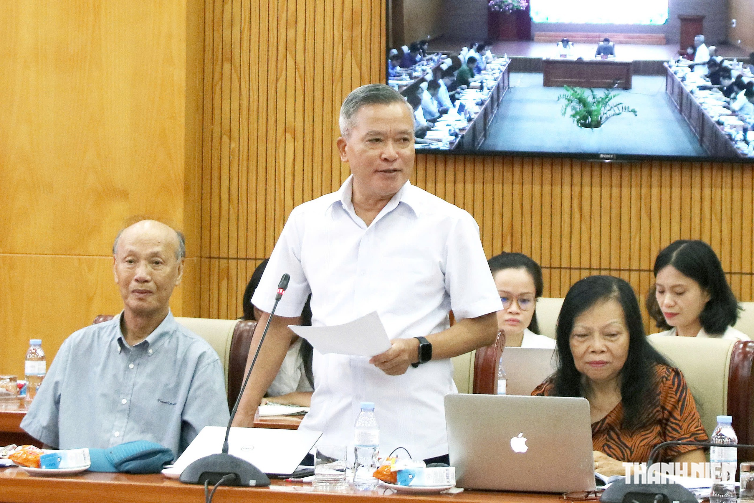 ‘Có bộ trưởng ở Hà Nội đã có nhà riêng nhưng vẫn ở nhà công vụ’- Ảnh 2.