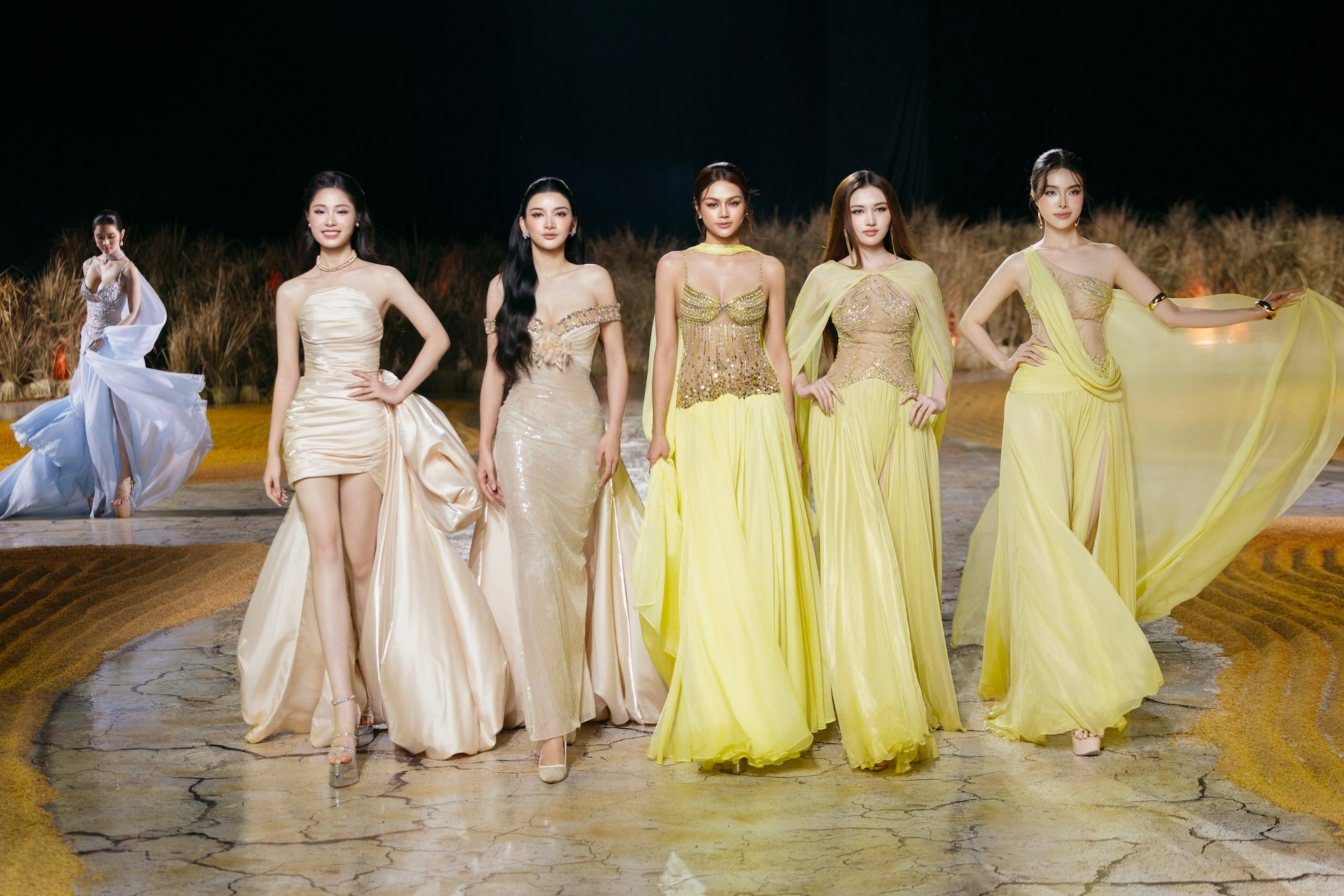 Hoa hậu Ý Nhi gợi cảm, đọ sắc cùng Kỳ Duyên, Thiên Ân - Ảnh 12.