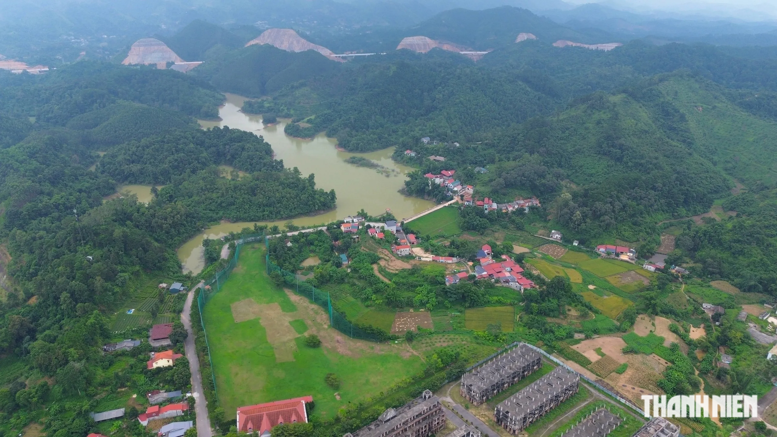 Sân golf 'tai tiếng' ở vùng biên sau hơn 20 năm vẫn 'giậm chân tại chỗ' - Ảnh 12.