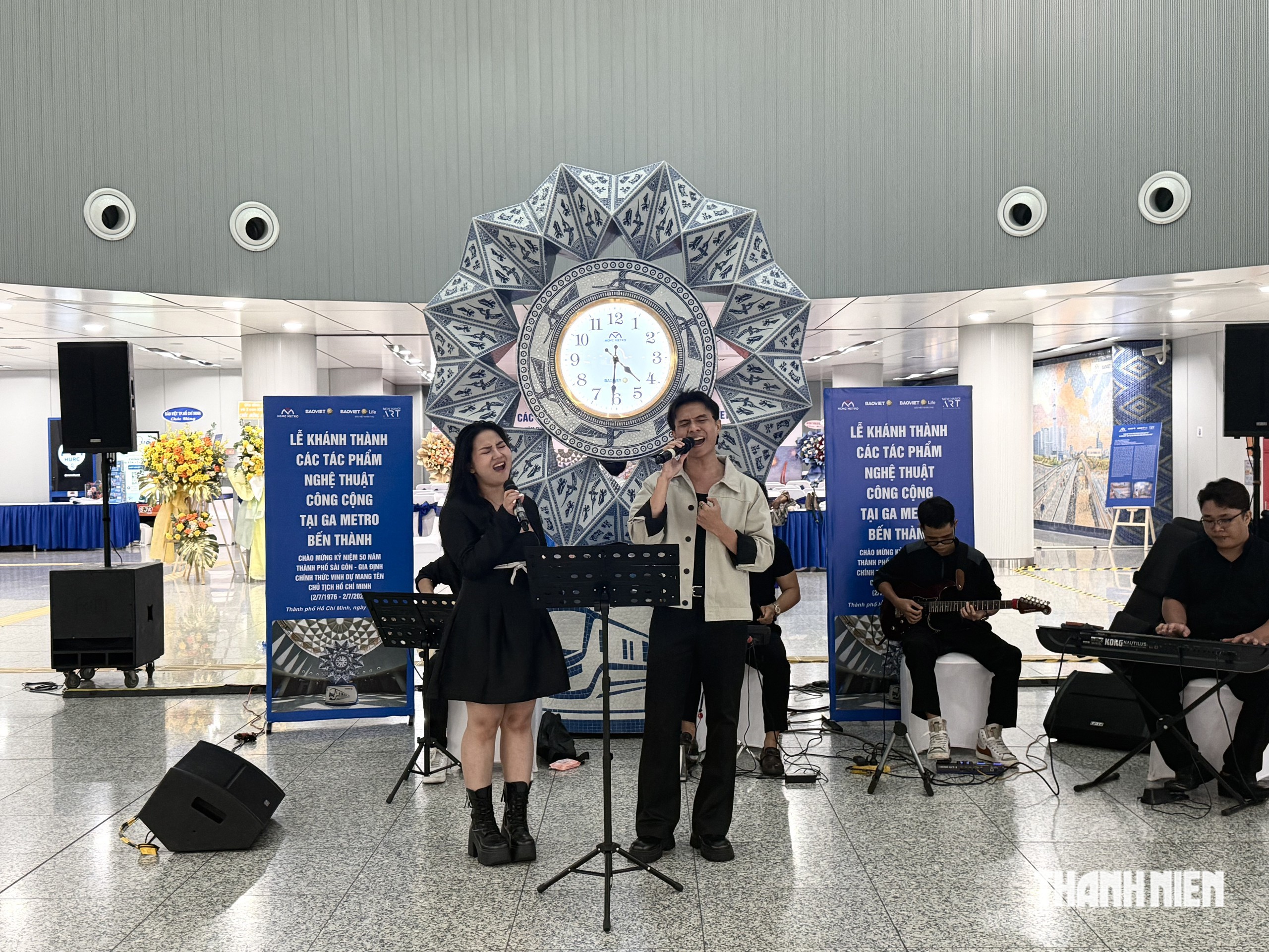 Góc check-in mới toanh tại ga metro Bến Thành thu hút người trẻ - Ảnh 8.