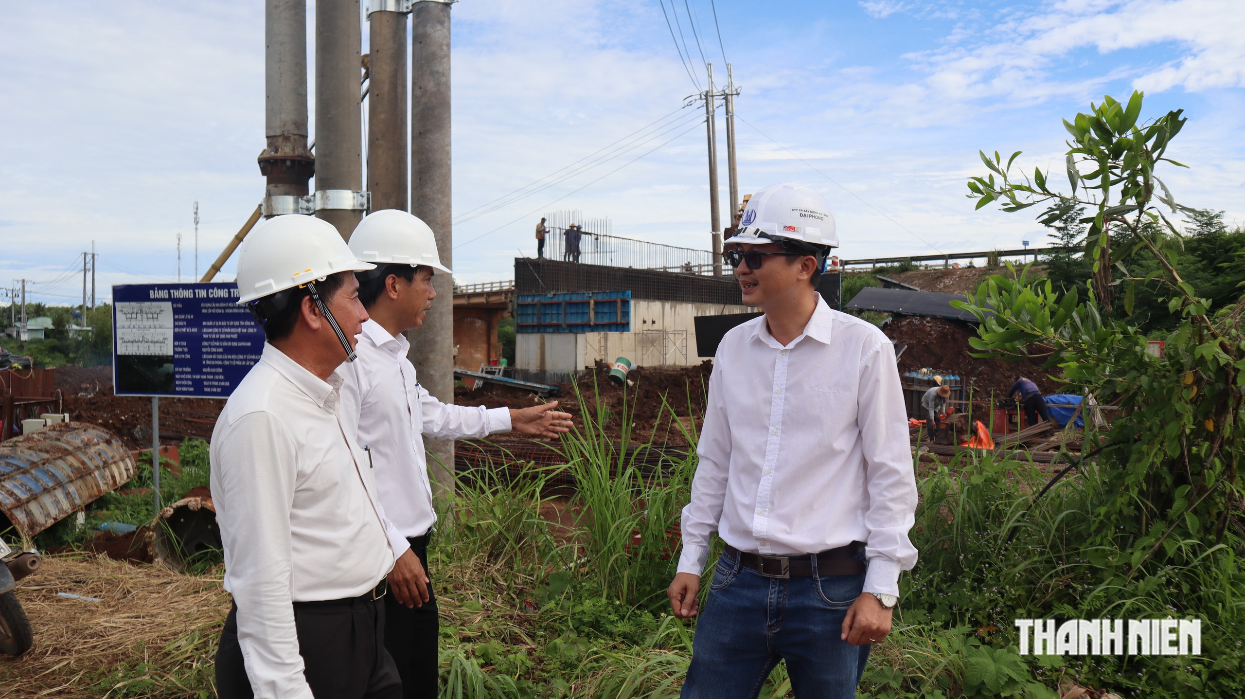 Đồng Nai: Di dời trụ điện, tháo 'điểm nghẽn' dự án nâng cấp, mở rộng quốc lộ 14- Ảnh 4.