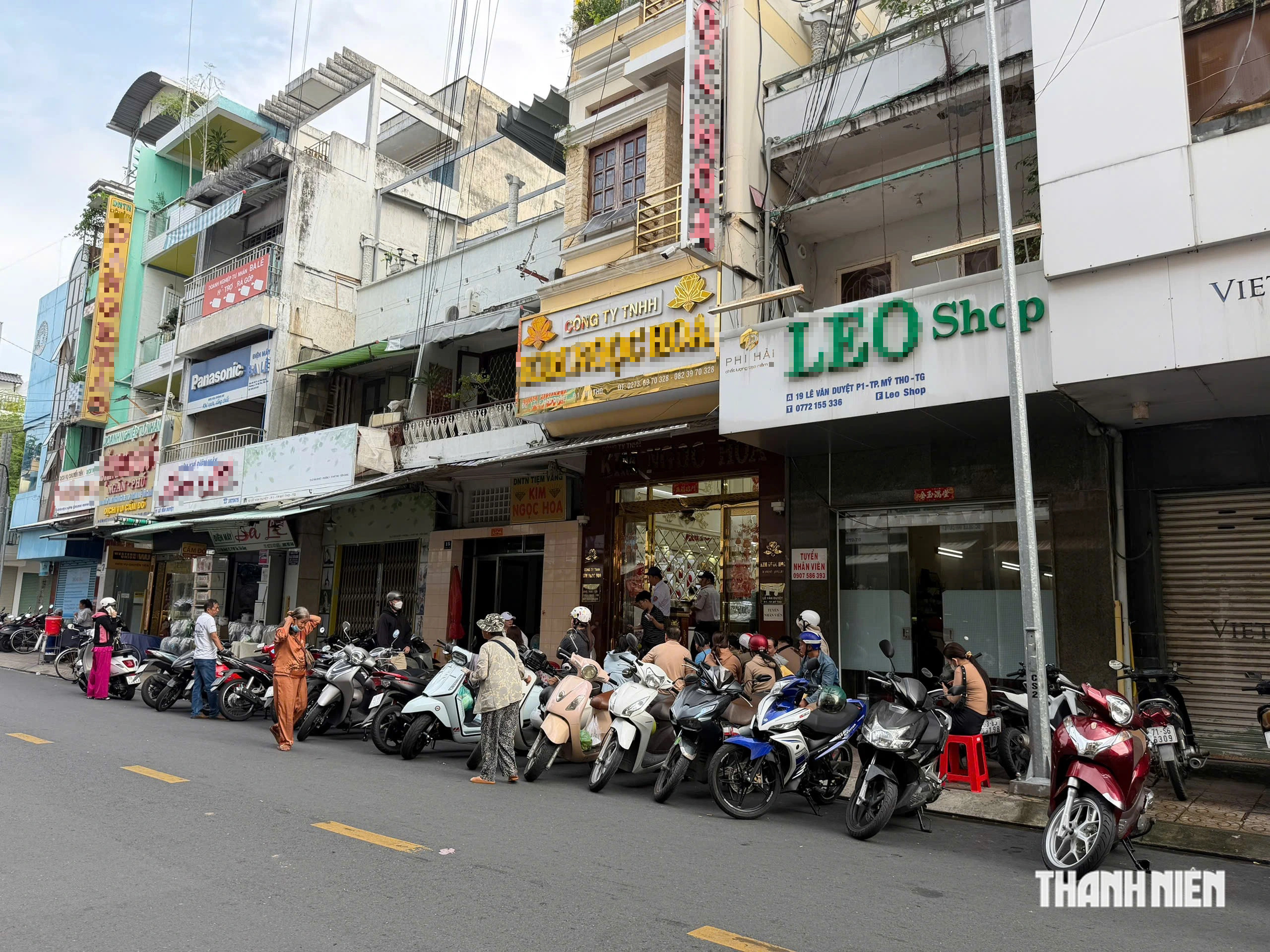 Tiệm vàng Hồng Phúc ở Mỹ Tho tạm ngưng hoạt hơn 2 tháng- Ảnh 1.