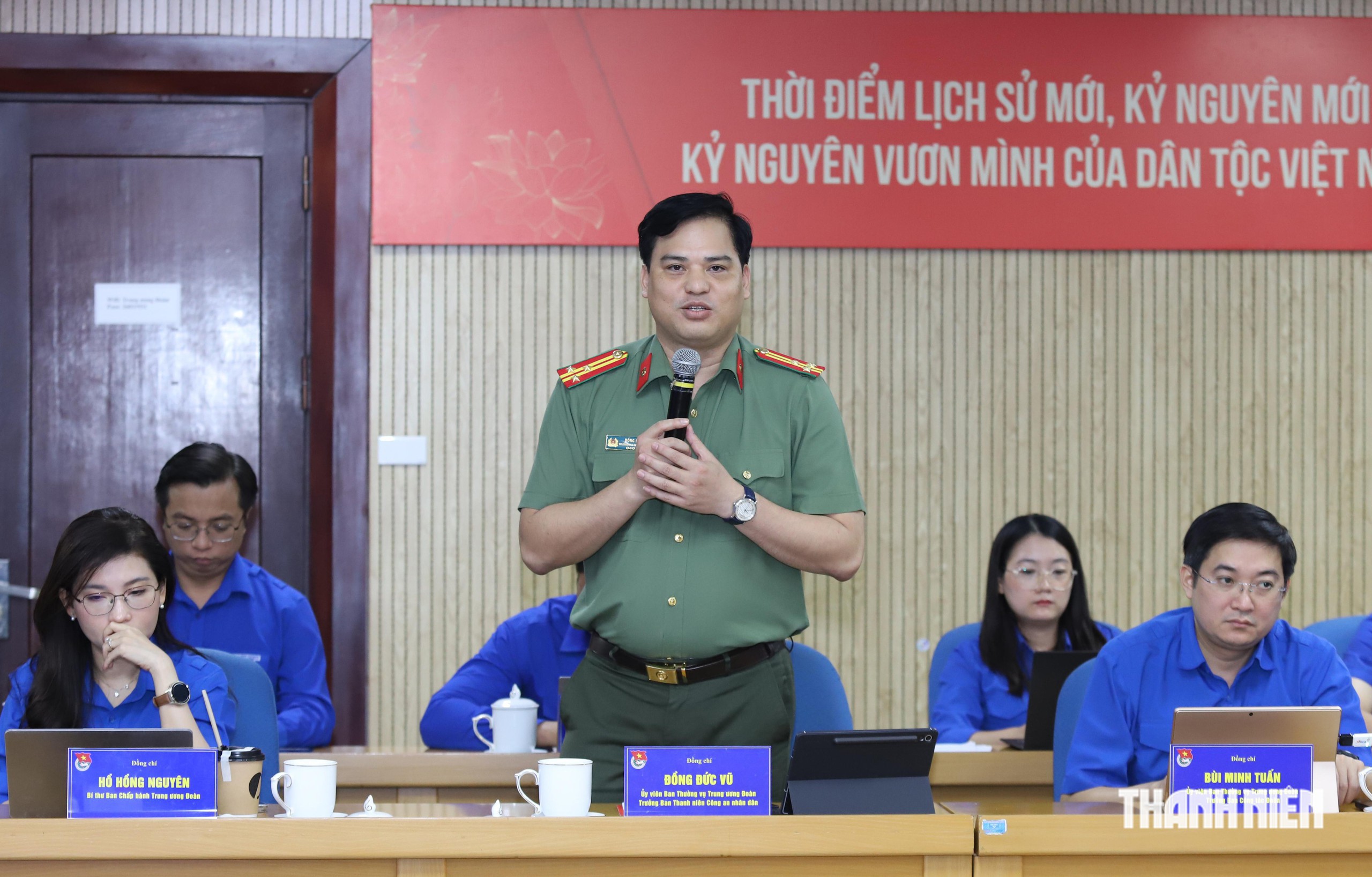 Gi&aacute;o dục l&yacute; tưởng cần gắn với c&aacute;c hoạt động trải nghiệm, s&aacute;ng tạo- Ảnh 2.