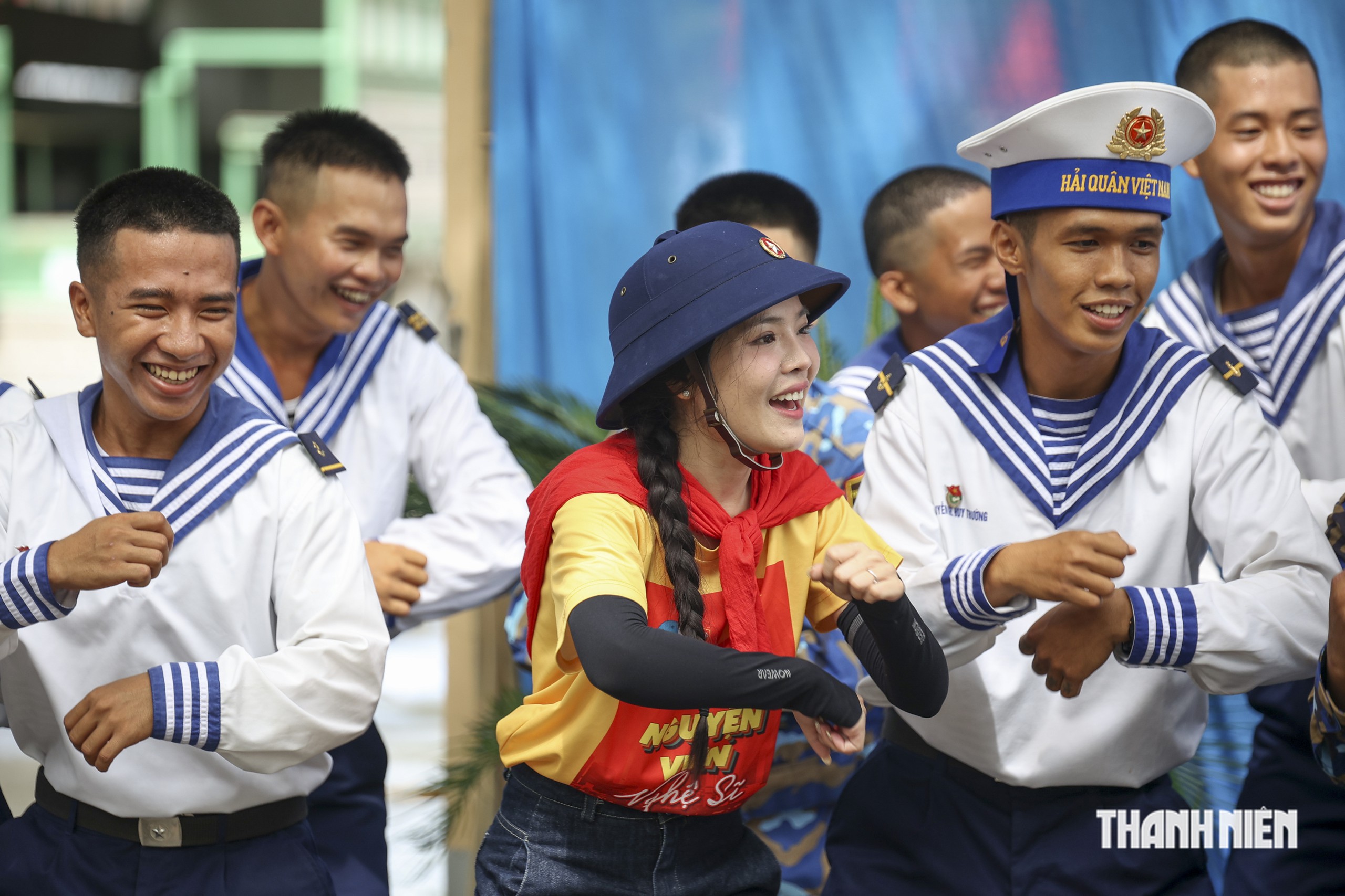 Những sân khấu đặc biệt giữa Trường Sa- Ảnh 3.