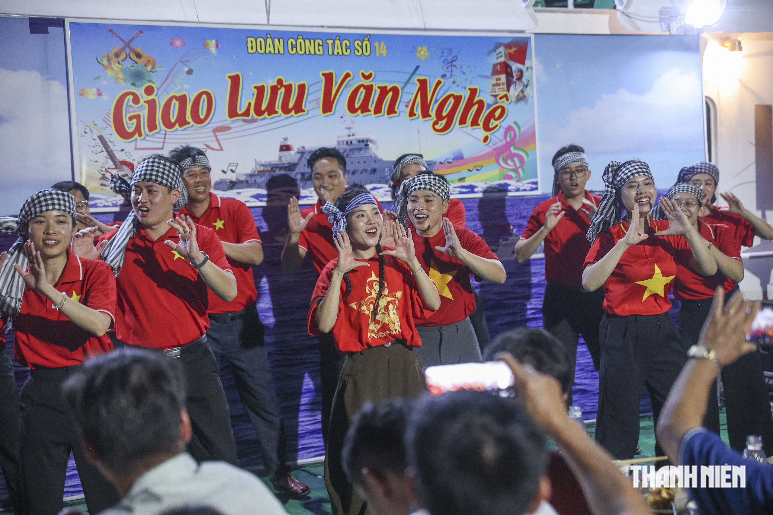 Những sân khấu đặc biệt giữa Trường Sa- Ảnh 13.