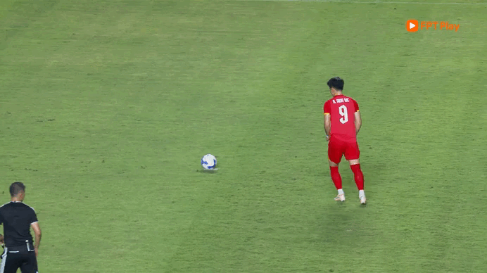 Việt Nam đè bẹp Myanmar 4-0: HLV Kim dùng người quá hay, màn tổng duyệt hoàn hảo trước ASEAN Cup - Ảnh 12.