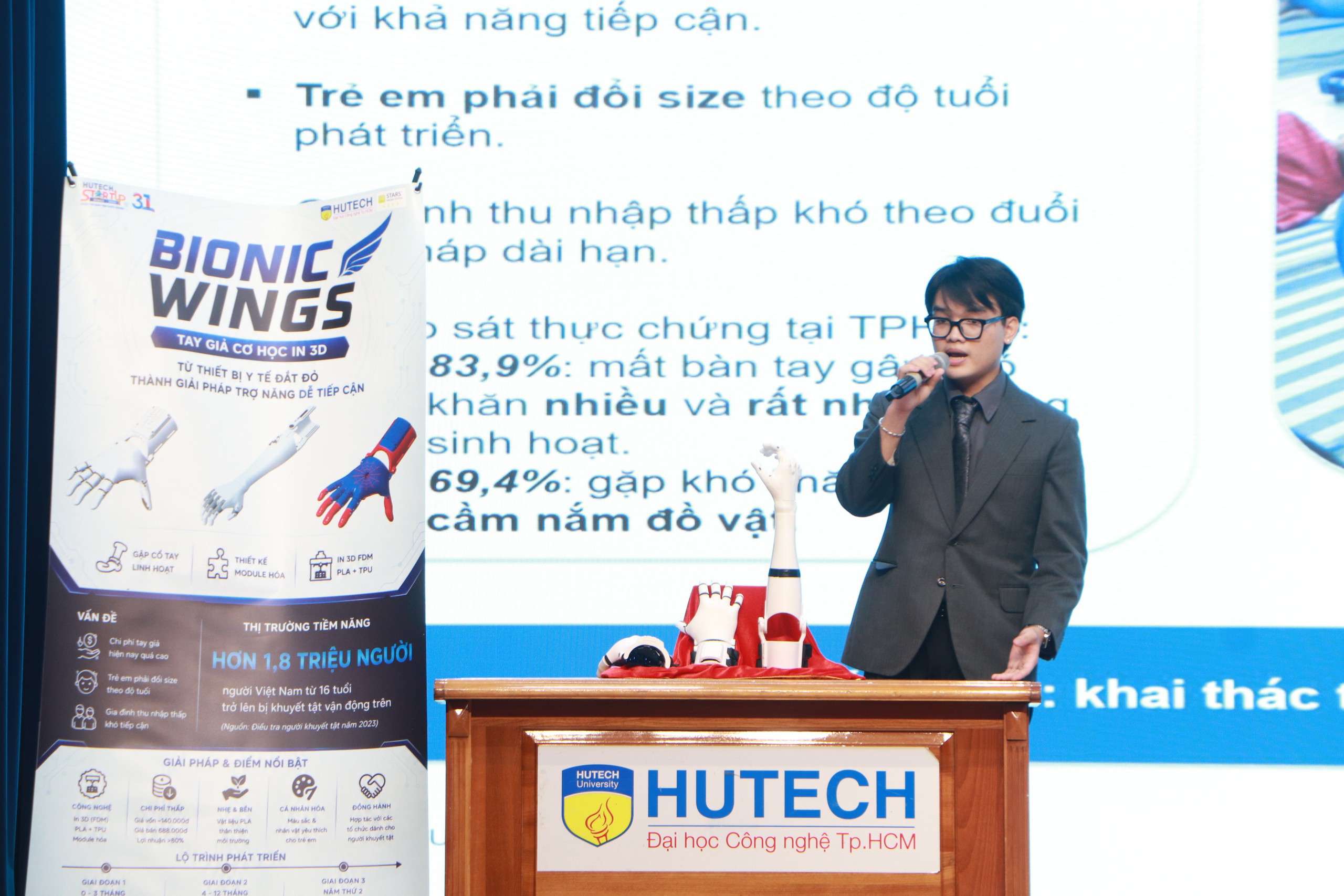 Quán quân HUTECH Startup Wings 2026: Biến bùn thải, xỉ lò cao thành vật liệu xây dựng xanh - Ảnh 2.