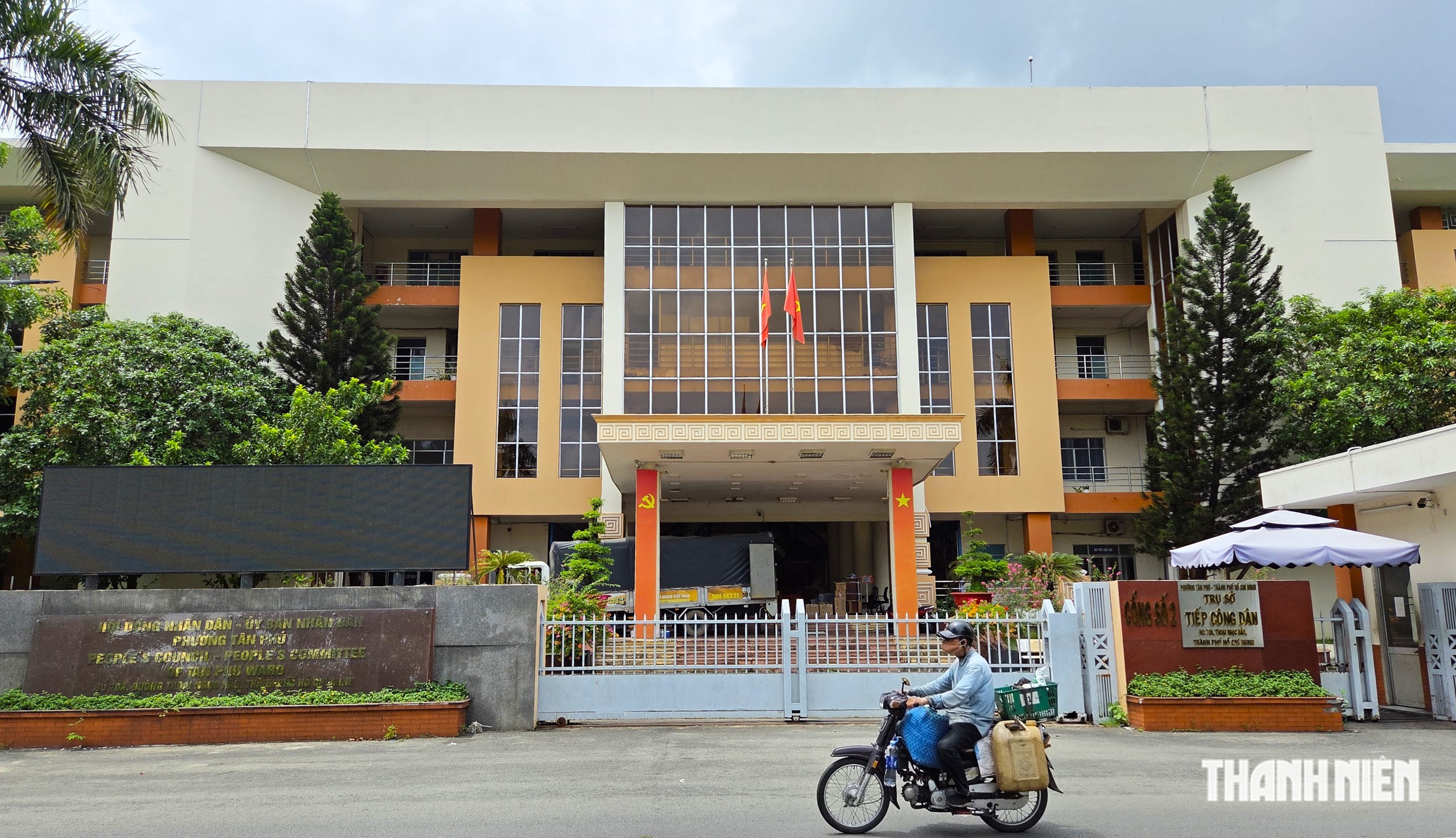 Cận cảnh trụ sở UBND quận 12, Tân Phú cũ chuyển thành trường học- Ảnh 8.