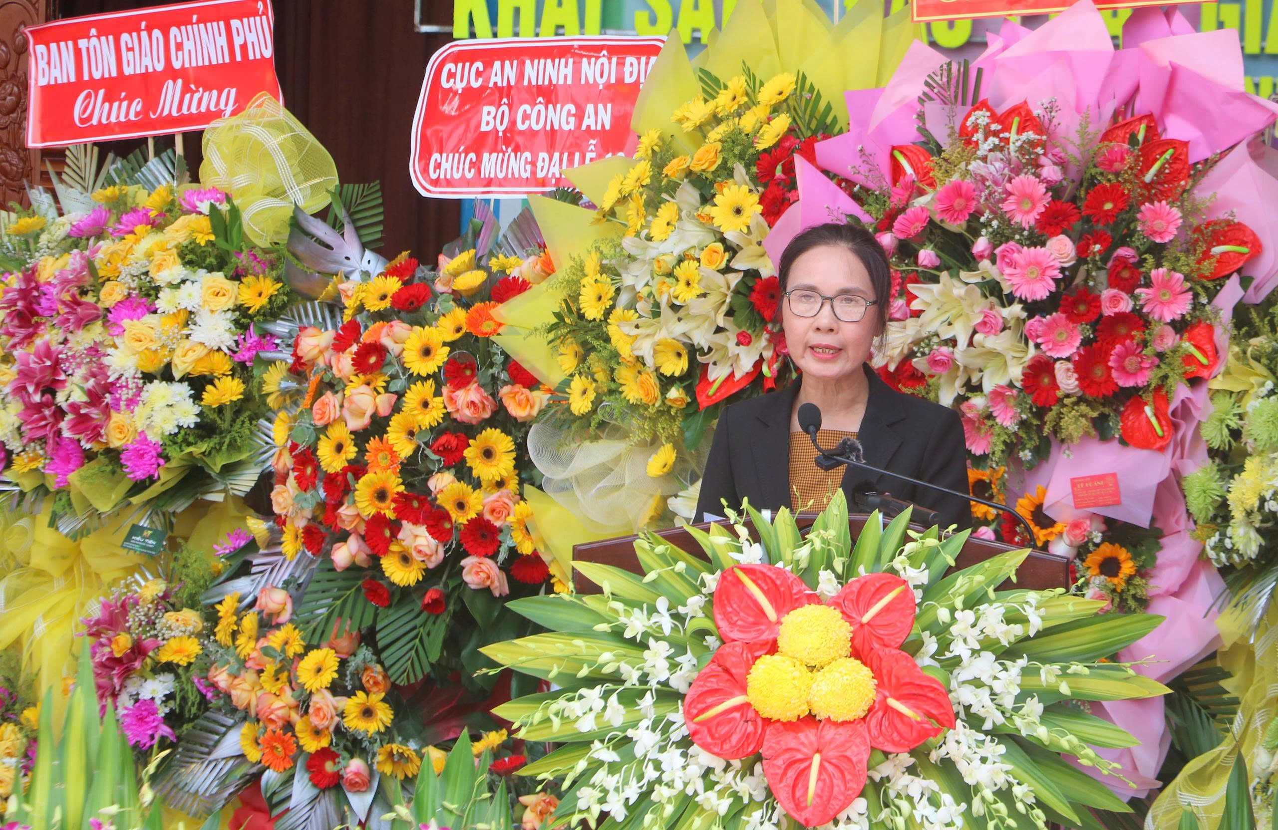 Hàng ngàn người dự Đại lễ kỷ niệm 87 năm Ngày khai sáng đạo Phật giáo Hòa Hảo - Ảnh 4.