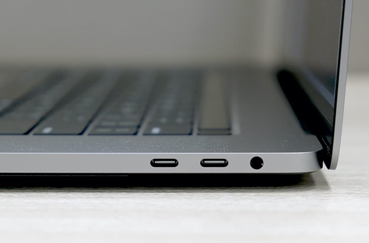 Laptop có nhiều cổng USB-C, vì sao chỉ một cổng nhận sạc? - Ảnh 1.
