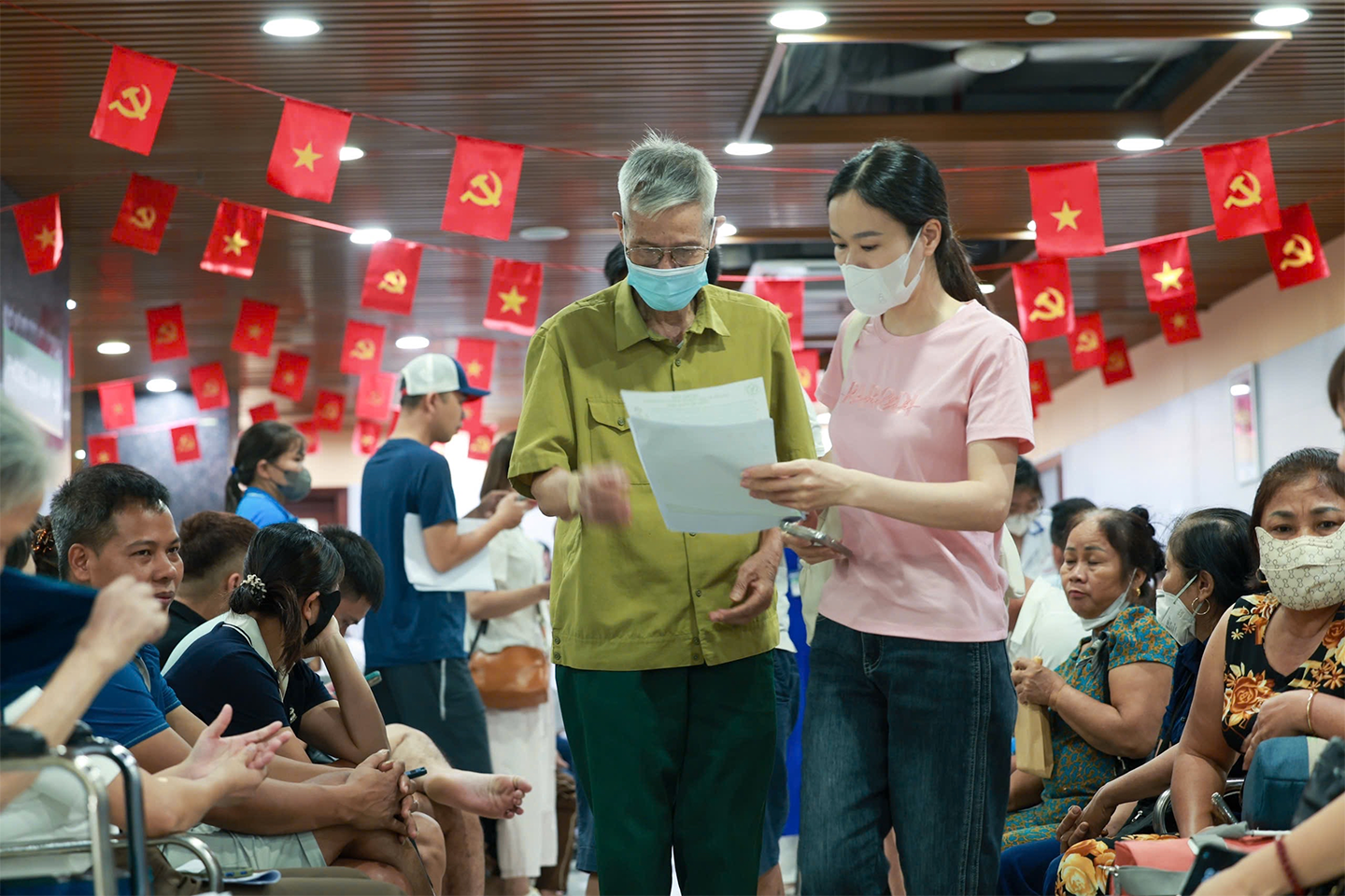 Bảo hiểm Y tế bổ sung: ‘Tấm khiên’ thứ hai bảo vệ tài chính người dân - Ảnh 1.