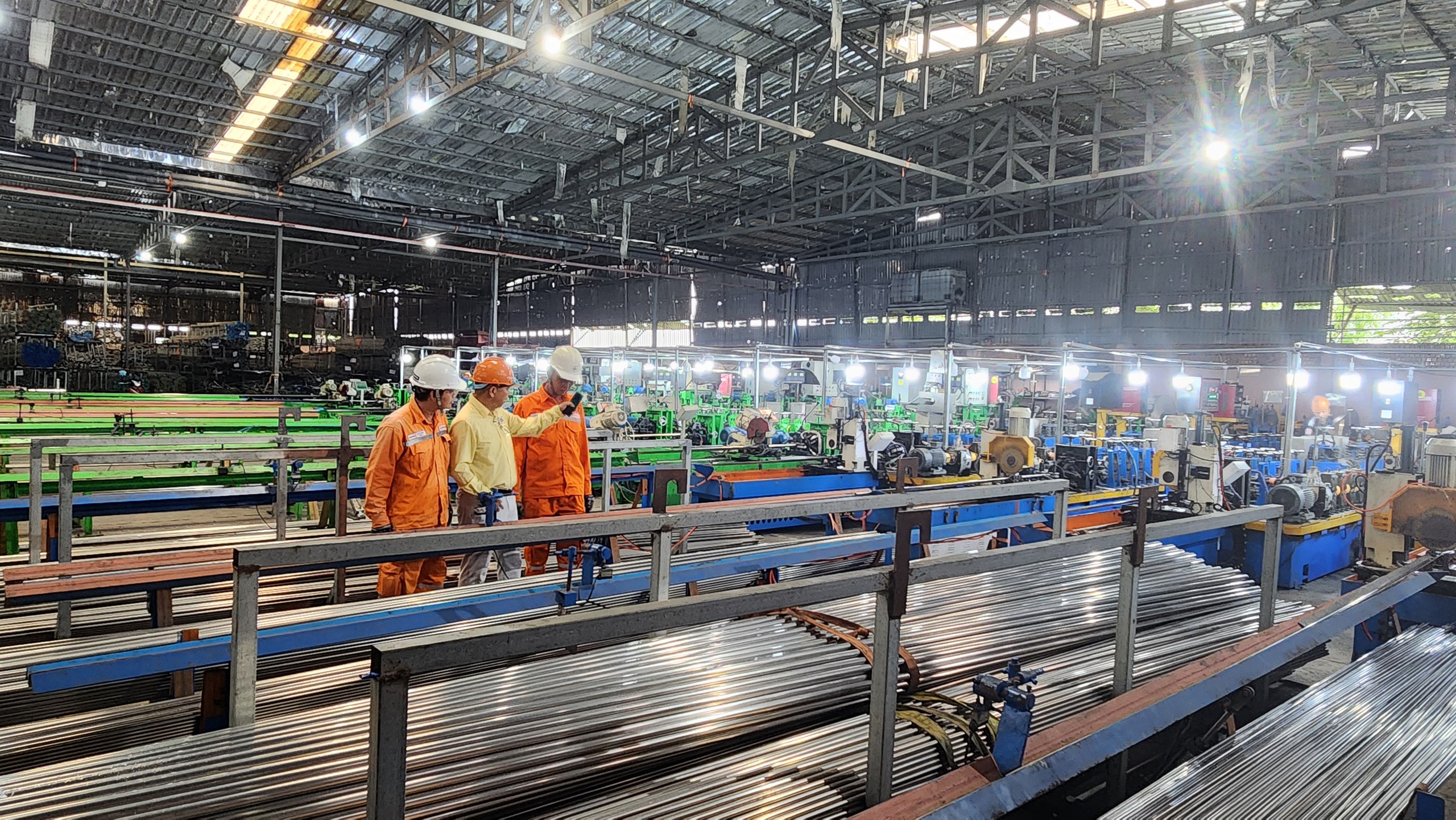 Gỡ nút thắt chính sách, TP.HCM kỳ vọng bứt phá điện mặt trời mái nhà - Ảnh 4.