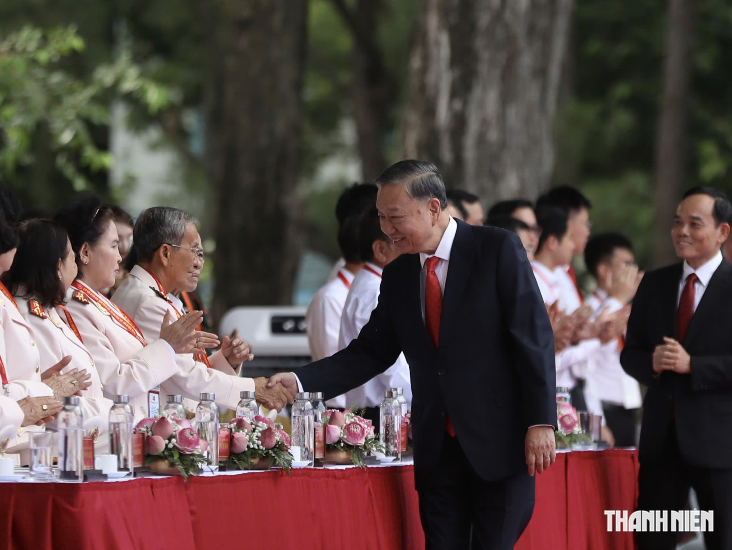 Tổng Bí thư, Chủ tịch nước Tô Lâm dự lễ kỷ niệm 50 năm thành phố mang tên Bác- Ảnh 2.