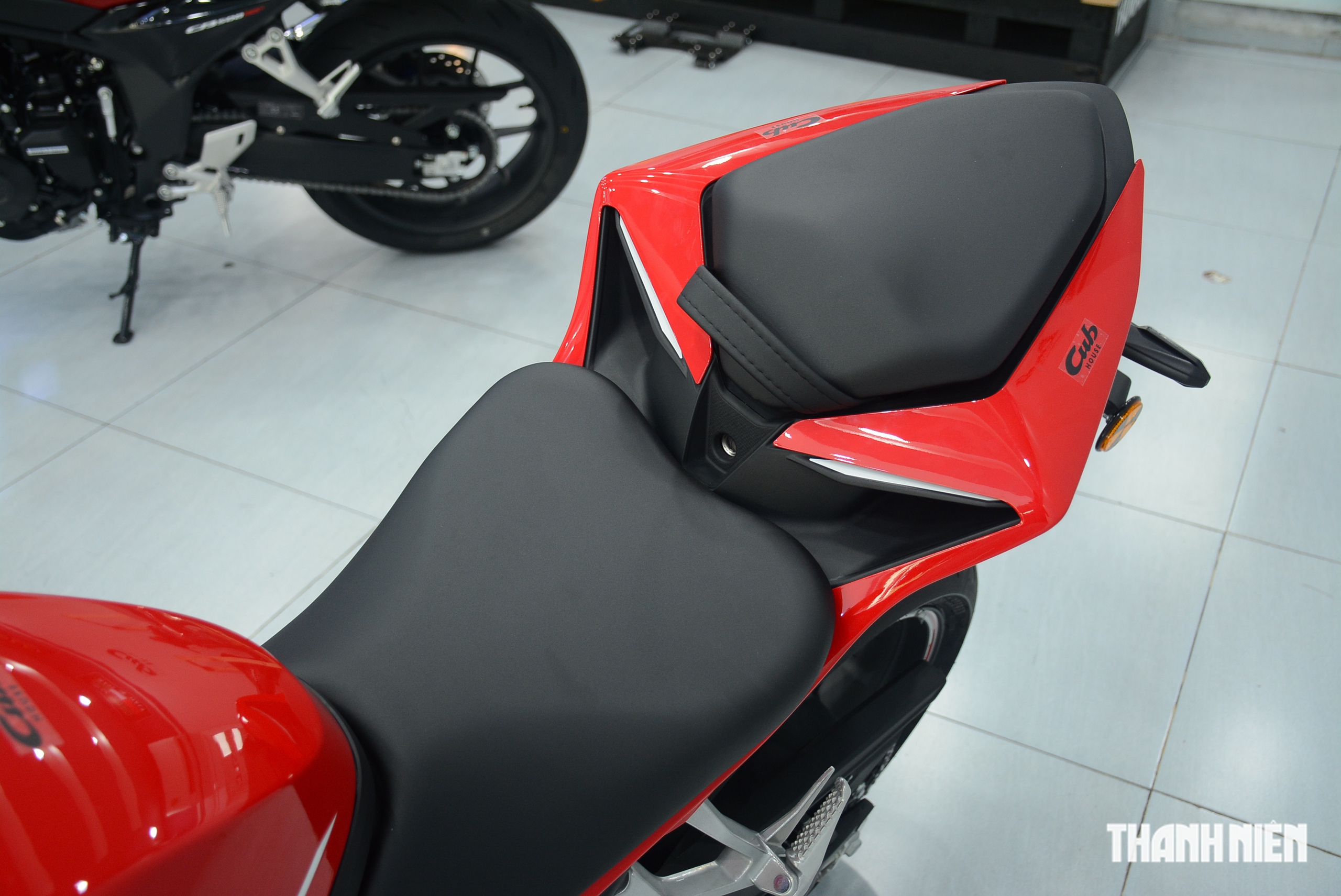 M&ocirc; t&ocirc; thể thao Honda CBR500R Four động cơ 4 xi-lanh về Việt Nam, gi&aacute; 295 triệu - Ảnh 6.